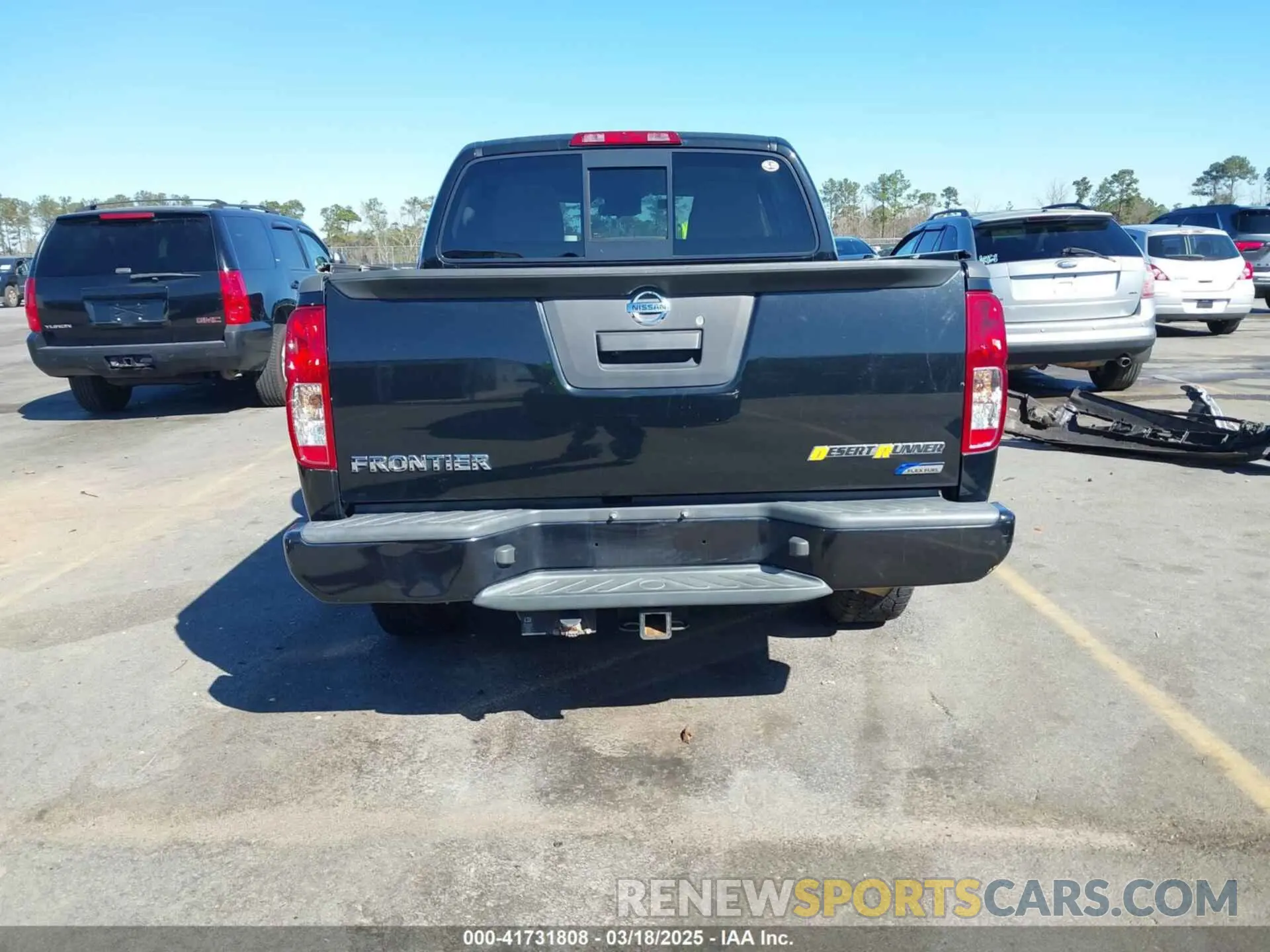 16 Photograph of a damaged car 1N6DD0ER1KN700433 NISSAN FRONTIER 2019
