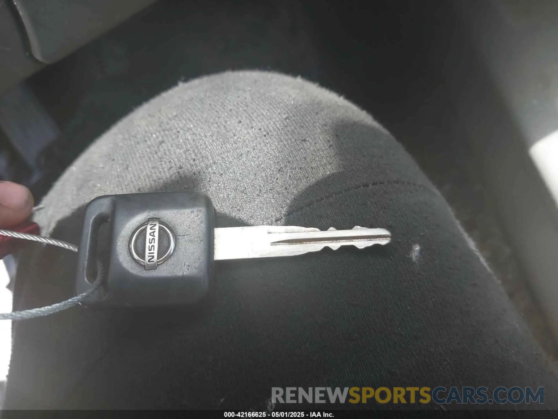11 Photograph of a damaged car 1N6DD0ER4KN764983 NISSAN FRONTIER 2019