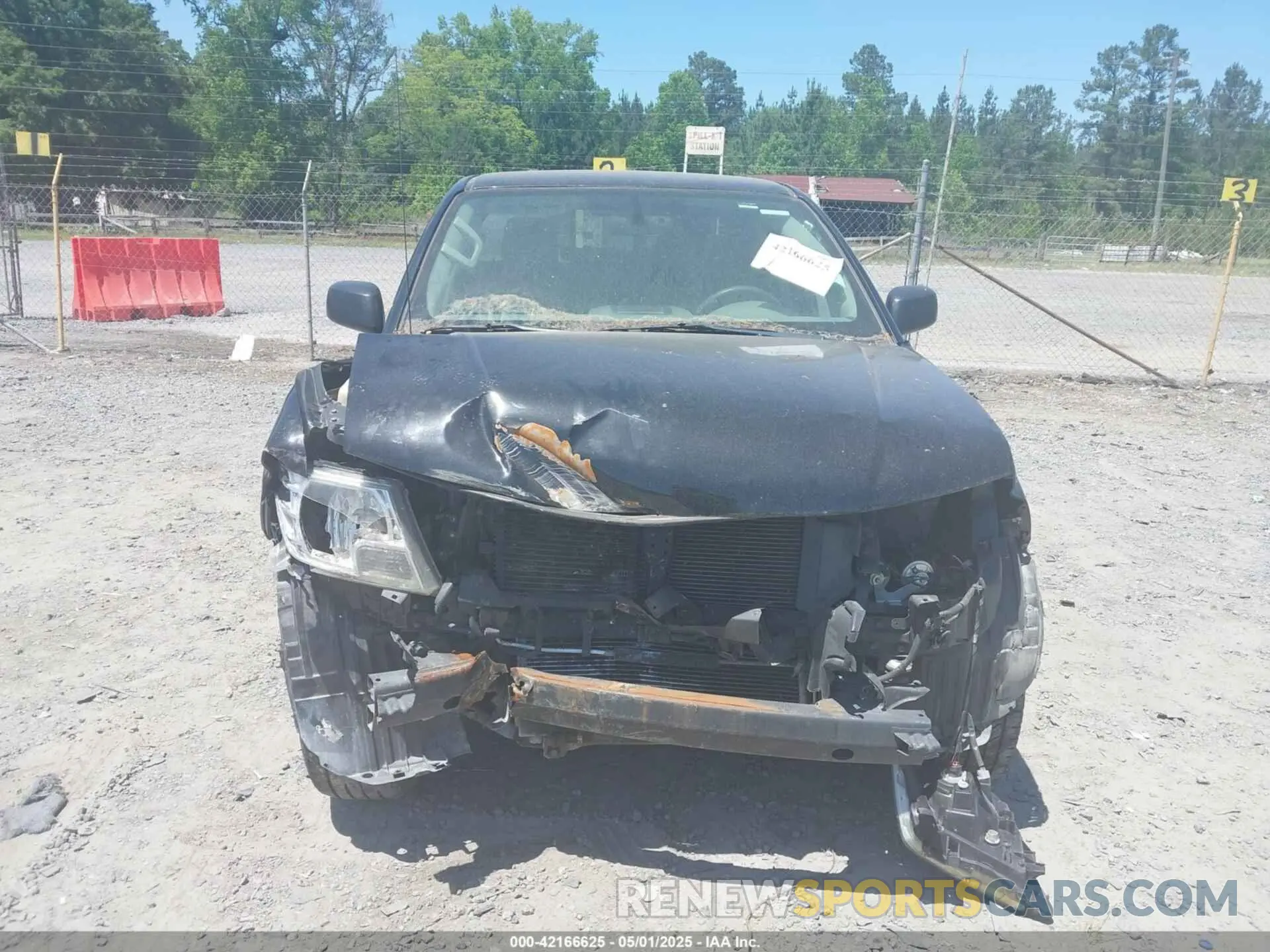 13 Photograph of a damaged car 1N6DD0ER4KN764983 NISSAN FRONTIER 2019