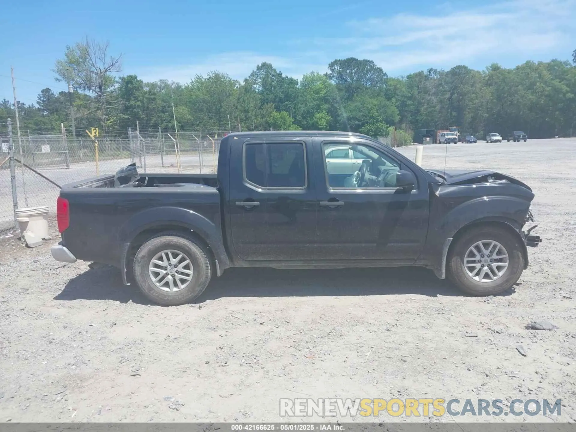 14 Photograph of a damaged car 1N6DD0ER4KN764983 NISSAN FRONTIER 2019