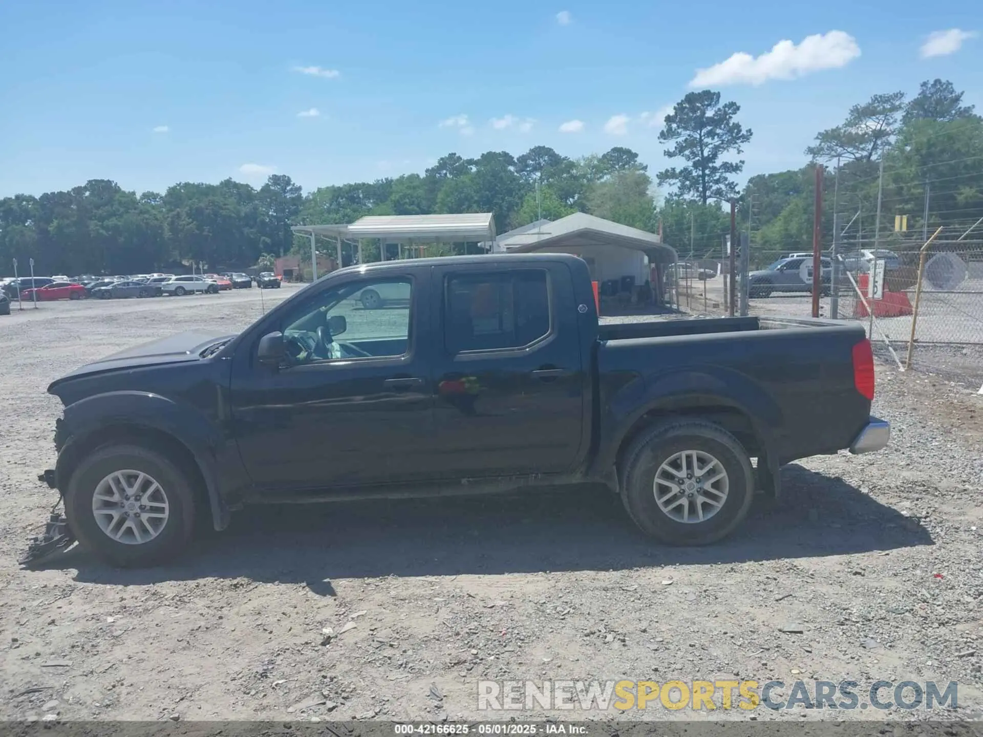 15 Photograph of a damaged car 1N6DD0ER4KN764983 NISSAN FRONTIER 2019
