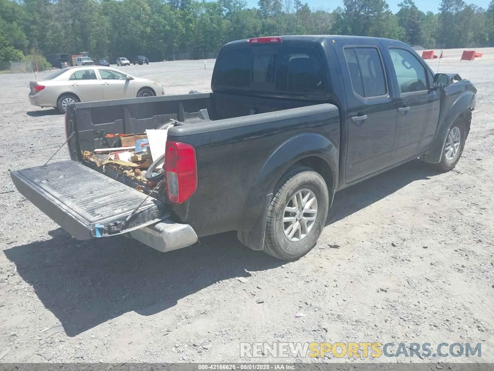 4 Photograph of a damaged car 1N6DD0ER4KN764983 NISSAN FRONTIER 2019