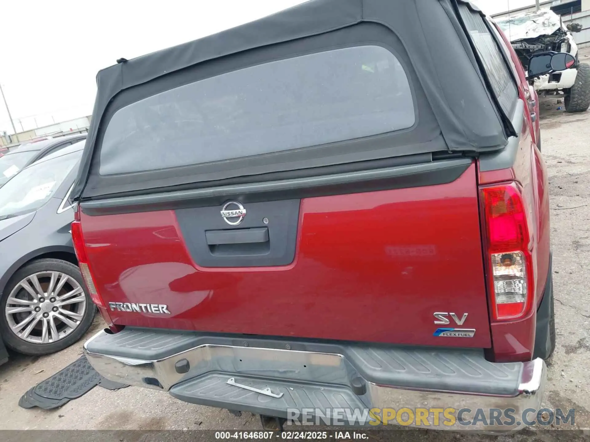 16 Photograph of a damaged car 1N6DD0ER4KN871418 NISSAN FRONTIER 2019