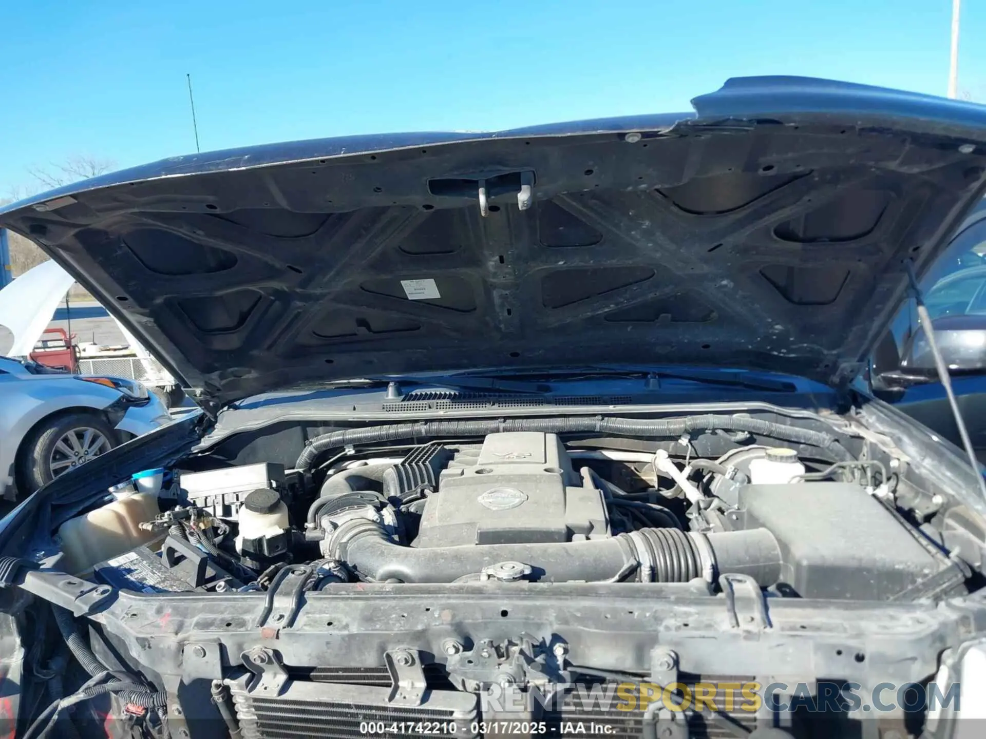 10 Photograph of a damaged car 1N6DD0ER6KN767674 NISSAN FRONTIER 2019