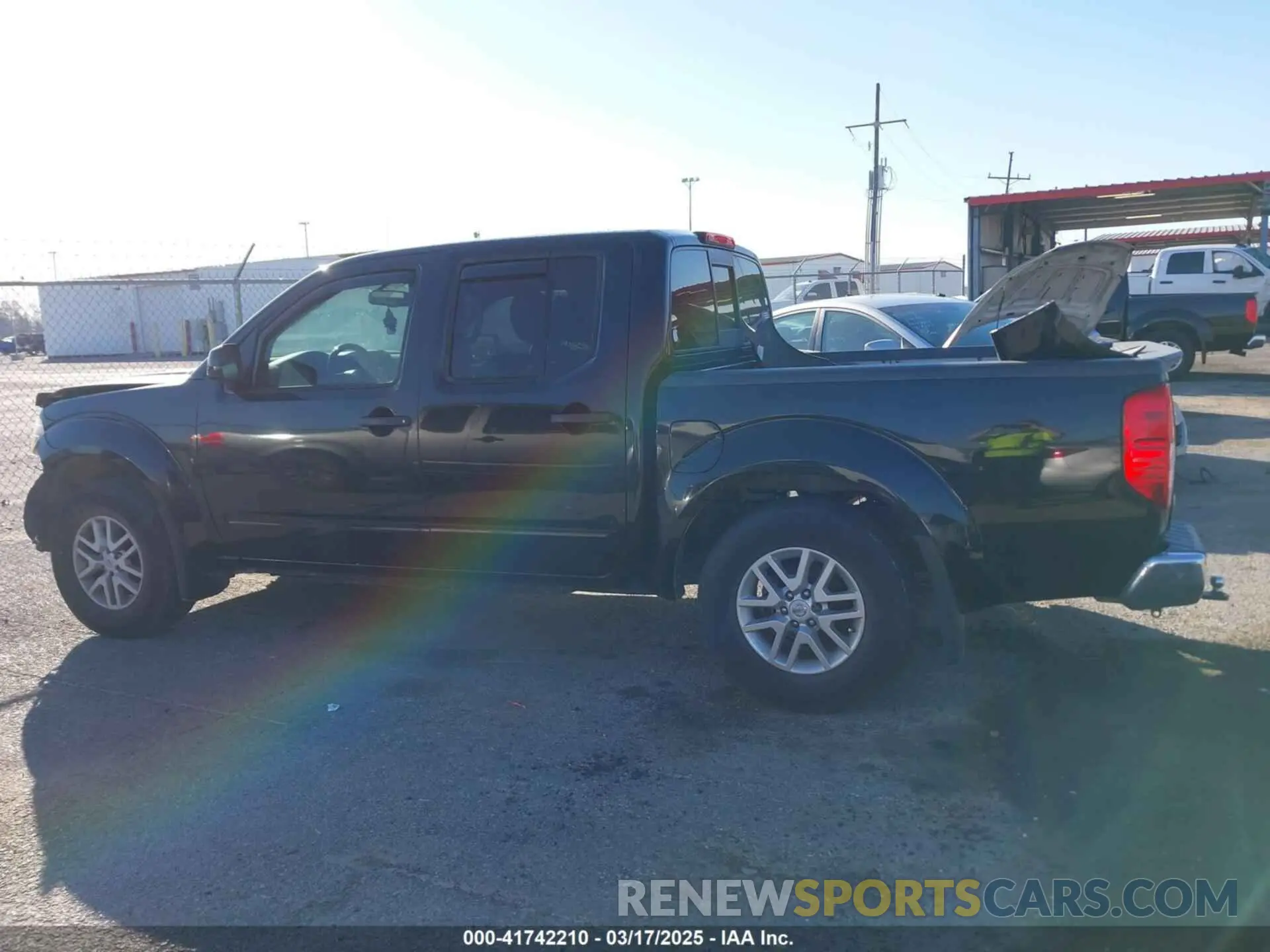 14 Photograph of a damaged car 1N6DD0ER6KN767674 NISSAN FRONTIER 2019