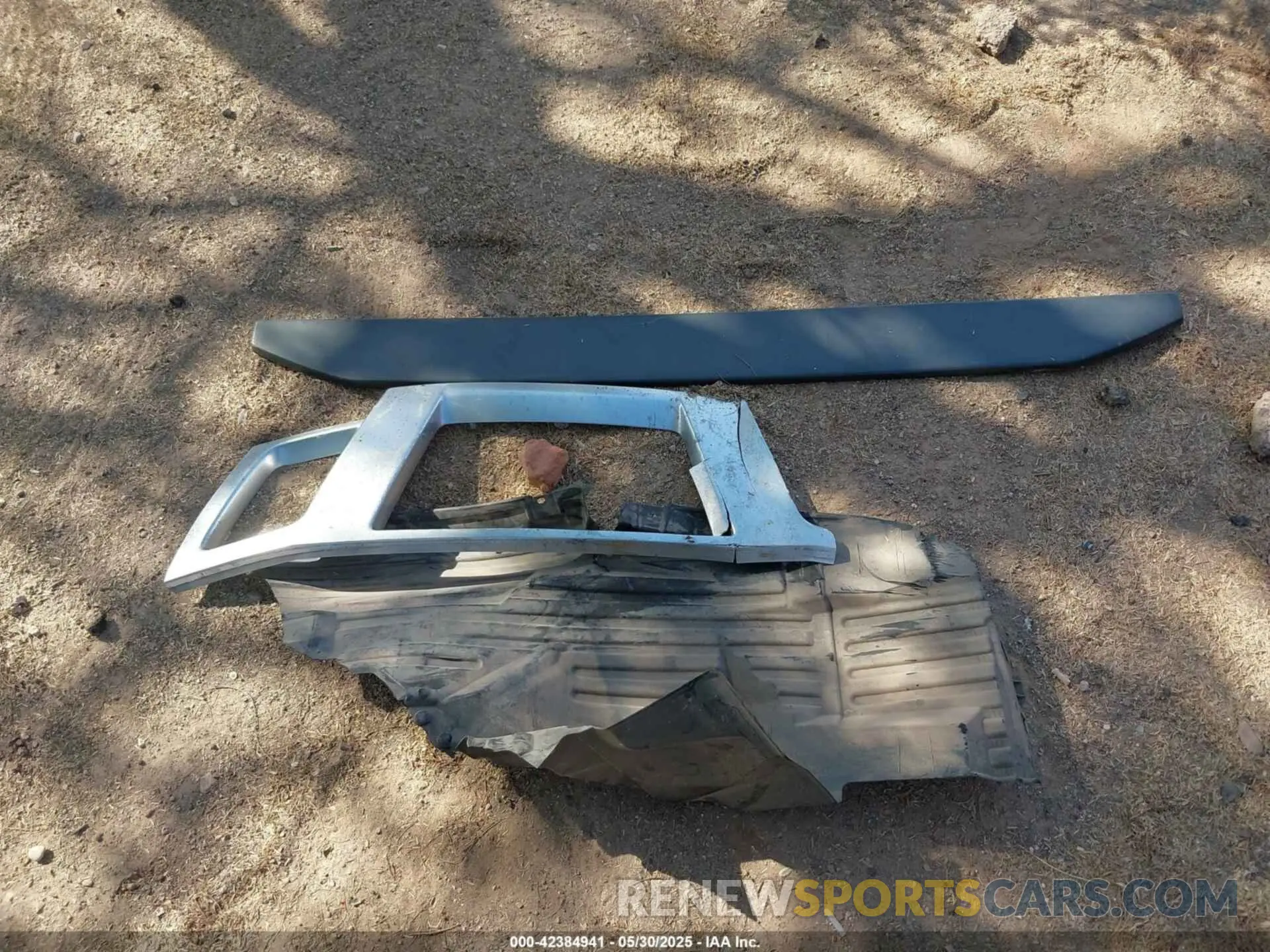 11 Photograph of a damaged car 1N6DD0ER8KN743621 NISSAN FRONTIER 2019