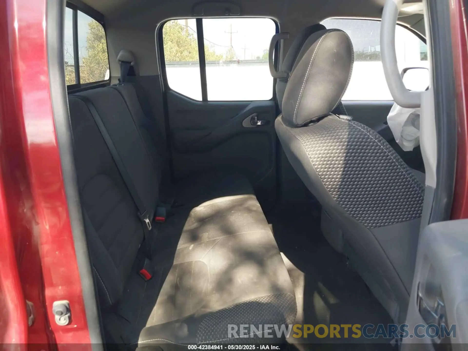 8 Photograph of a damaged car 1N6DD0ER8KN743621 NISSAN FRONTIER 2019