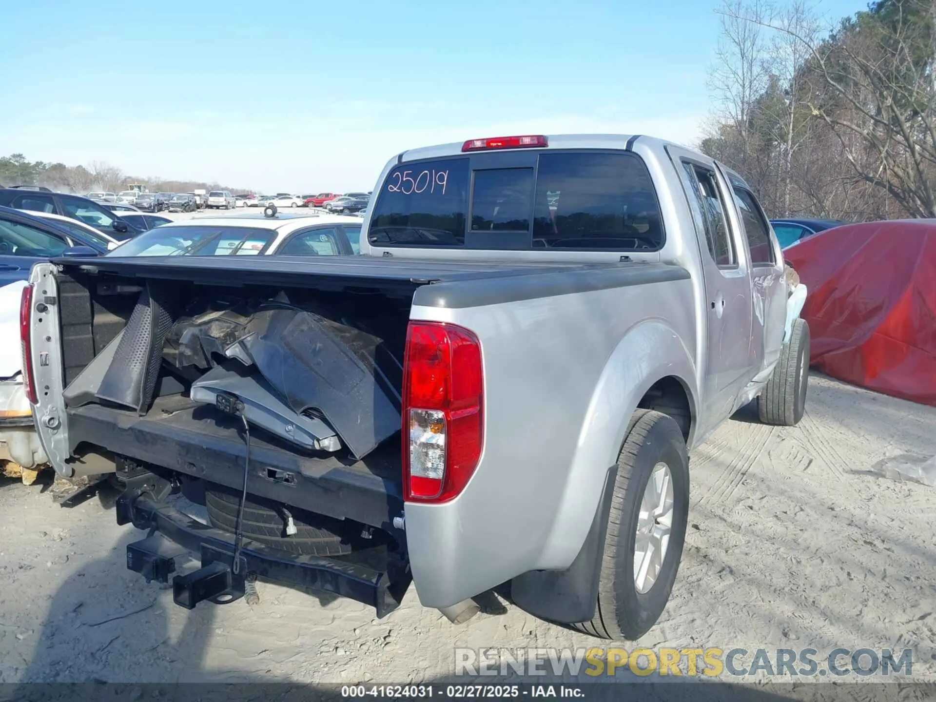 4 Photograph of a damaged car 1N6DD0ER8KN872605 NISSAN FRONTIER 2019