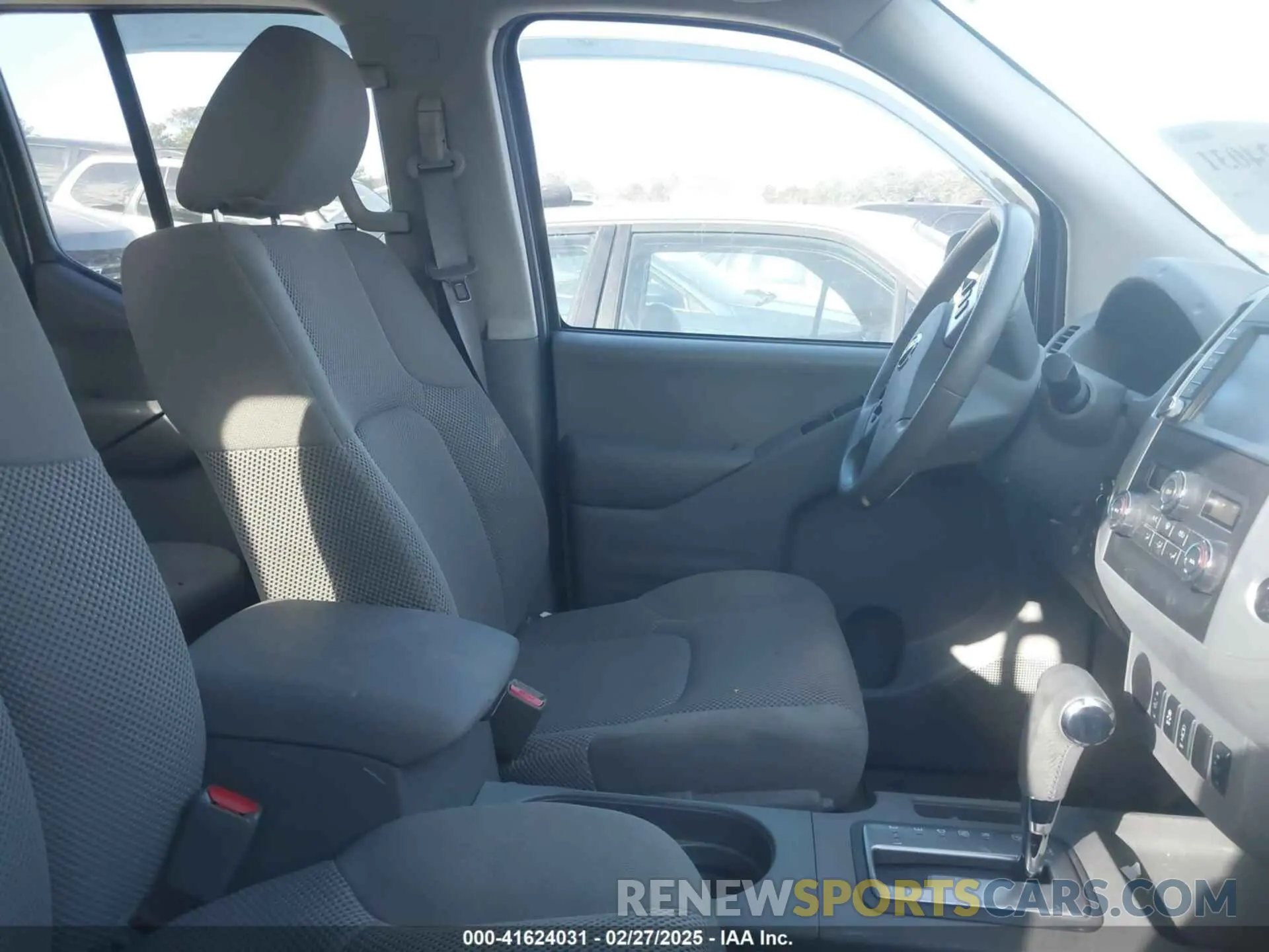5 Photograph of a damaged car 1N6DD0ER8KN872605 NISSAN FRONTIER 2019