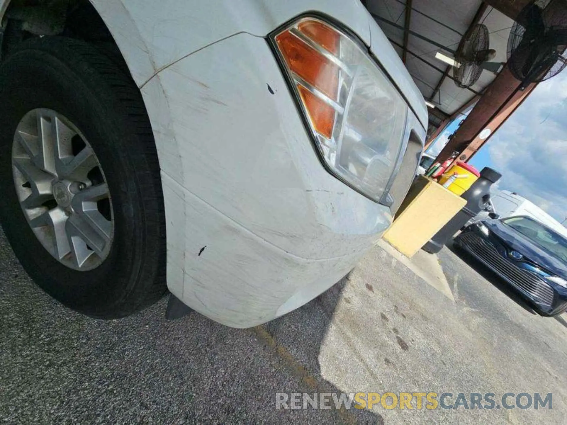 9 Photograph of a damaged car 1N6DD0EV1KN724311 NISSAN FRONTIER 2019