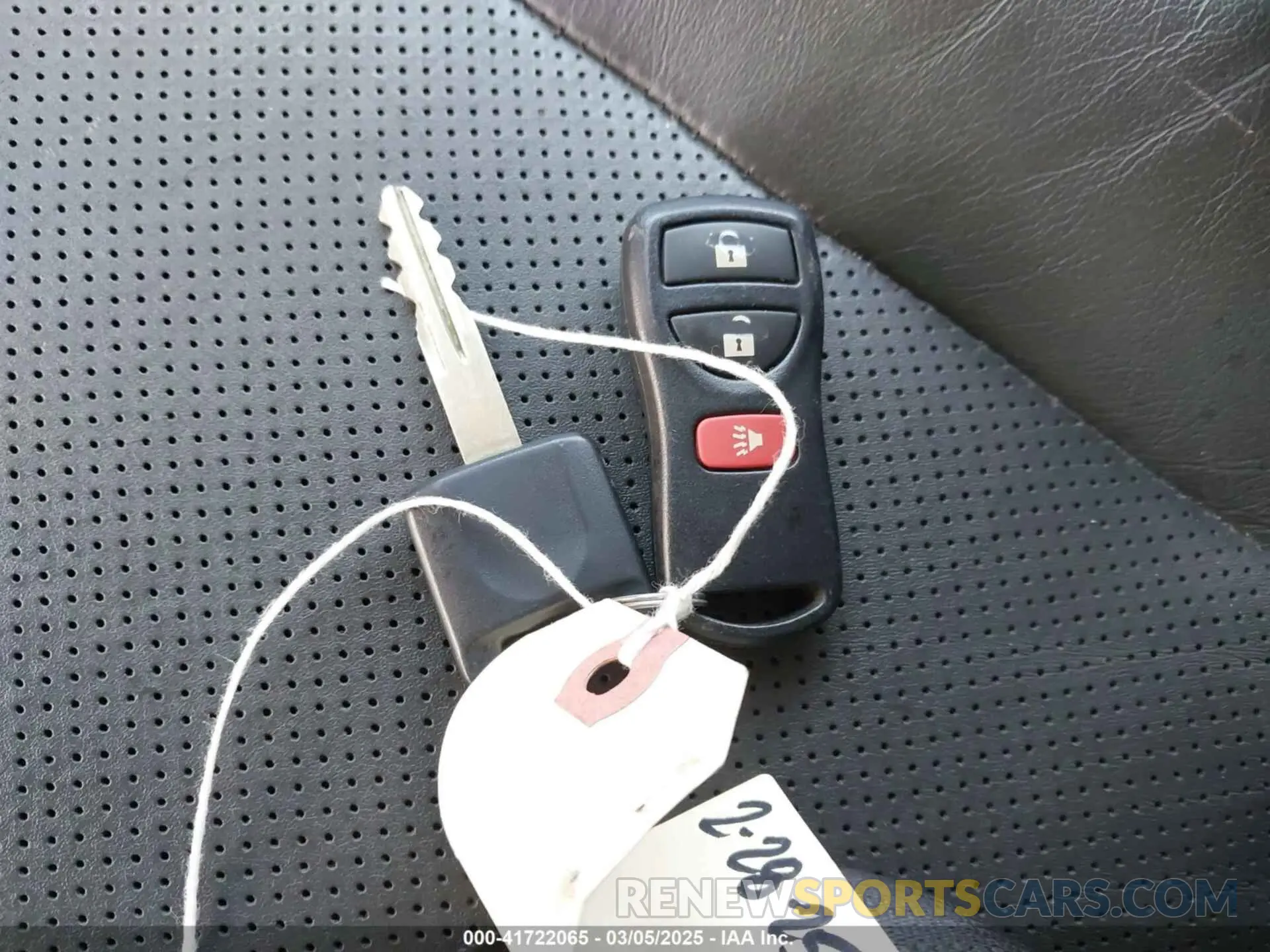 11 Photograph of a damaged car 1N6DD0EV8KN795361 NISSAN FRONTIER 2019