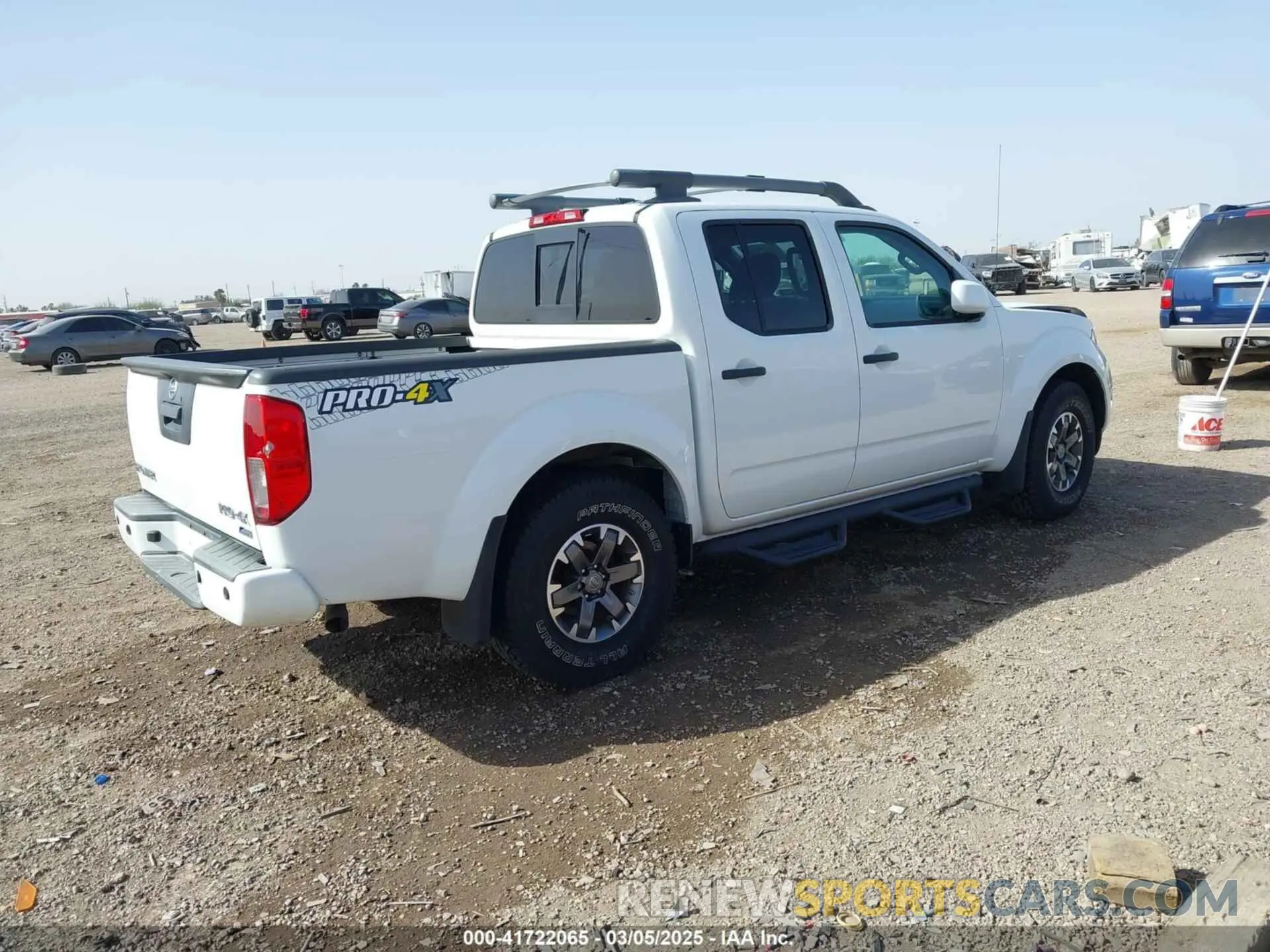 4 Photograph of a damaged car 1N6DD0EV8KN795361 NISSAN FRONTIER 2019