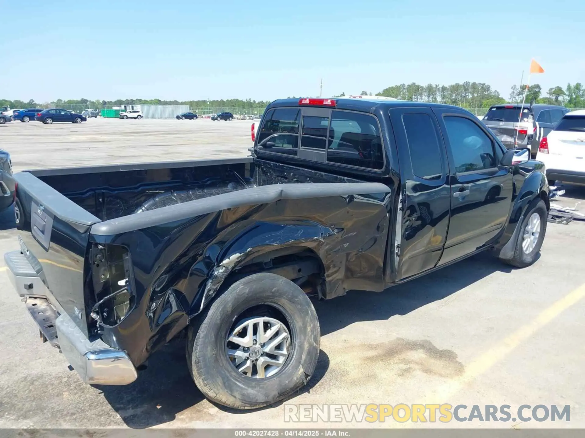 4 Photograph of a damaged car 1N6ED0CE1LN714130 NISSAN FRONTIER 2020