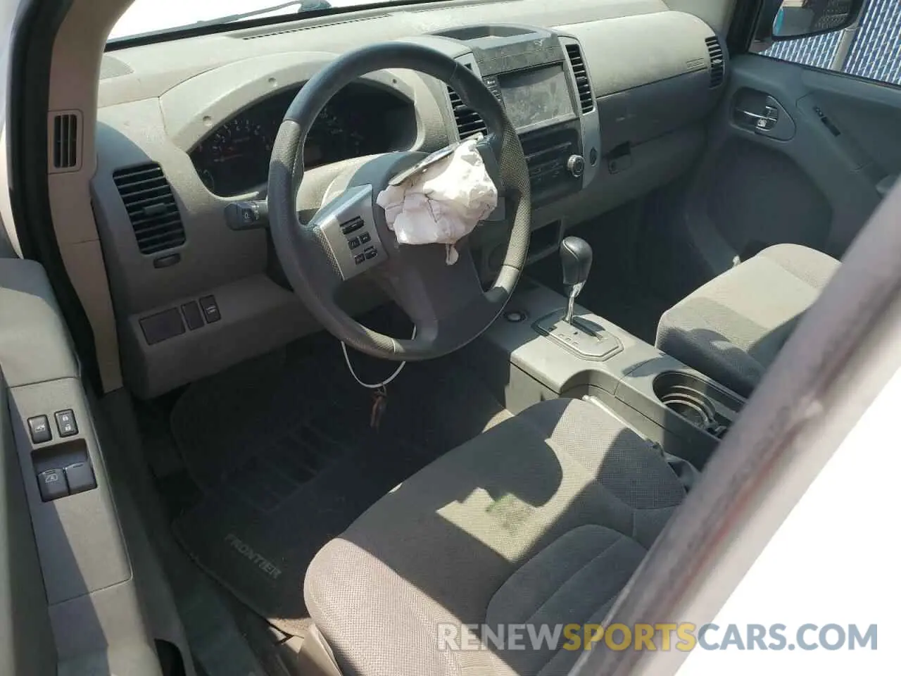 8 Photograph of a damaged car 1N6ED0CE4LN718642 NISSAN FRONTIER 2020