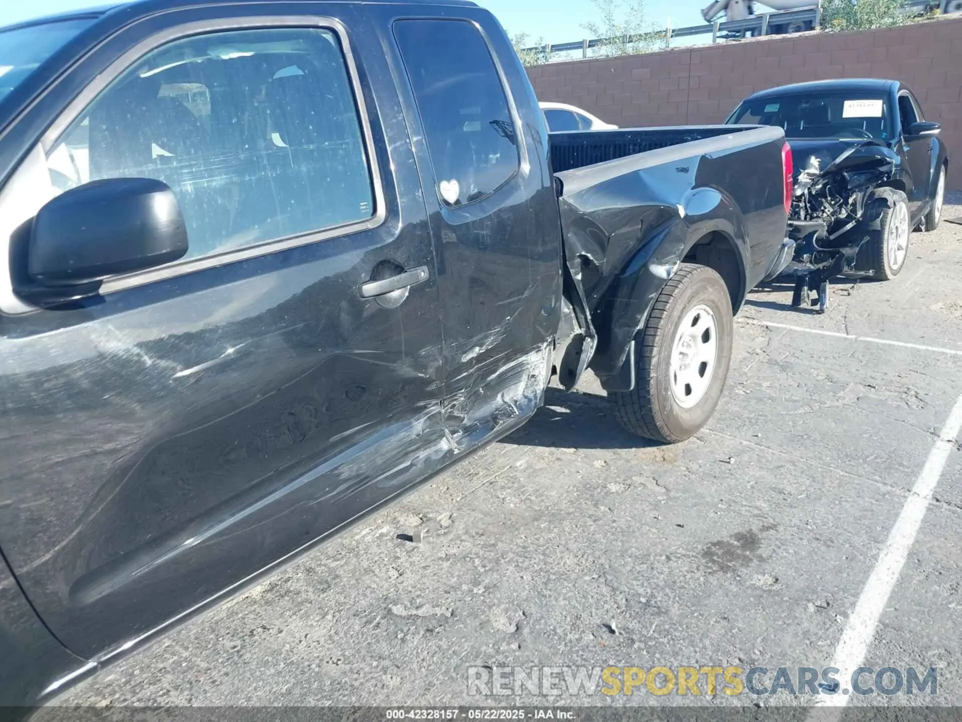 6 Photograph of a damaged car 1N6ED0CE4LN723338 NISSAN FRONTIER 2020