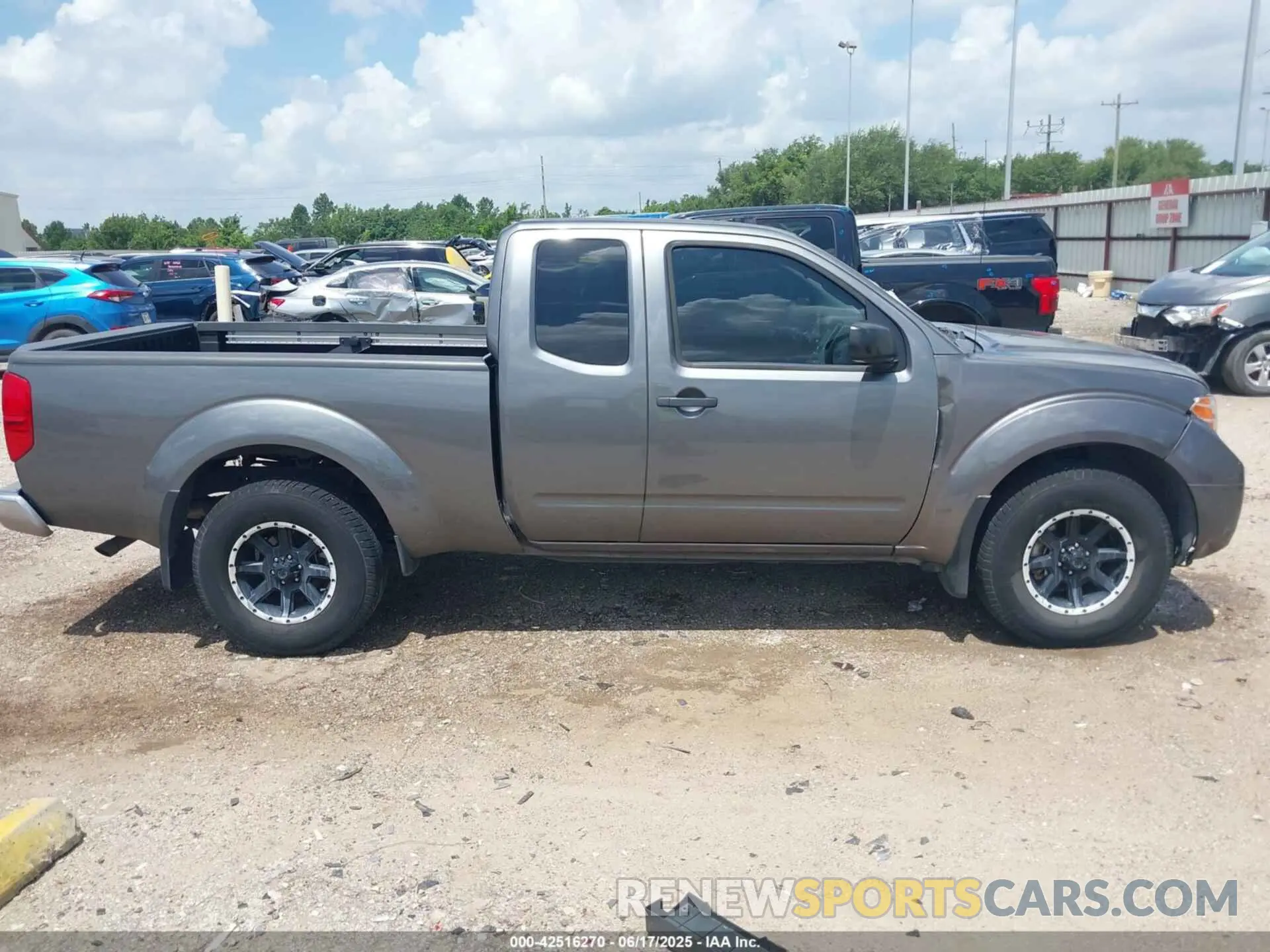 13 Photograph of a damaged car 1N6ED0CF6LN703536 NISSAN FRONTIER 2020