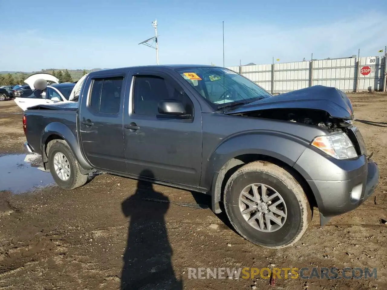 4 Photograph of a damaged car 1N6ED0EA0LN713917 NISSAN FRONTIER 2020