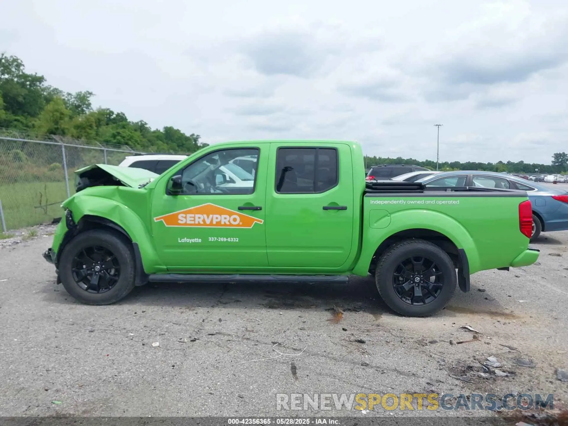 14 Photograph of a damaged car 1N6ED0EA1LN711089 NISSAN FRONTIER 2020