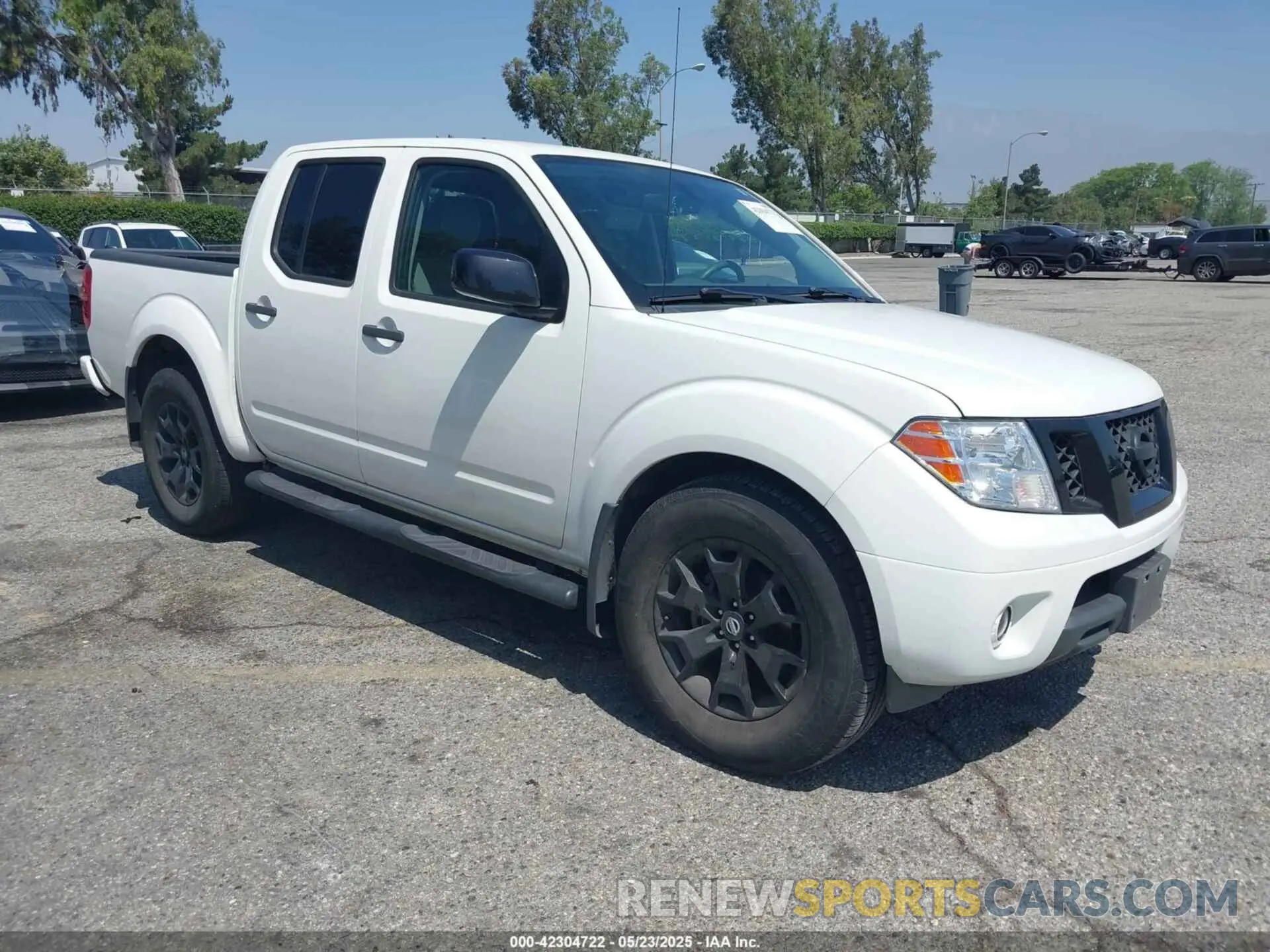 1 Photograph of a damaged car 1N6ED0EA1LN716857 NISSAN FRONTIER 2020