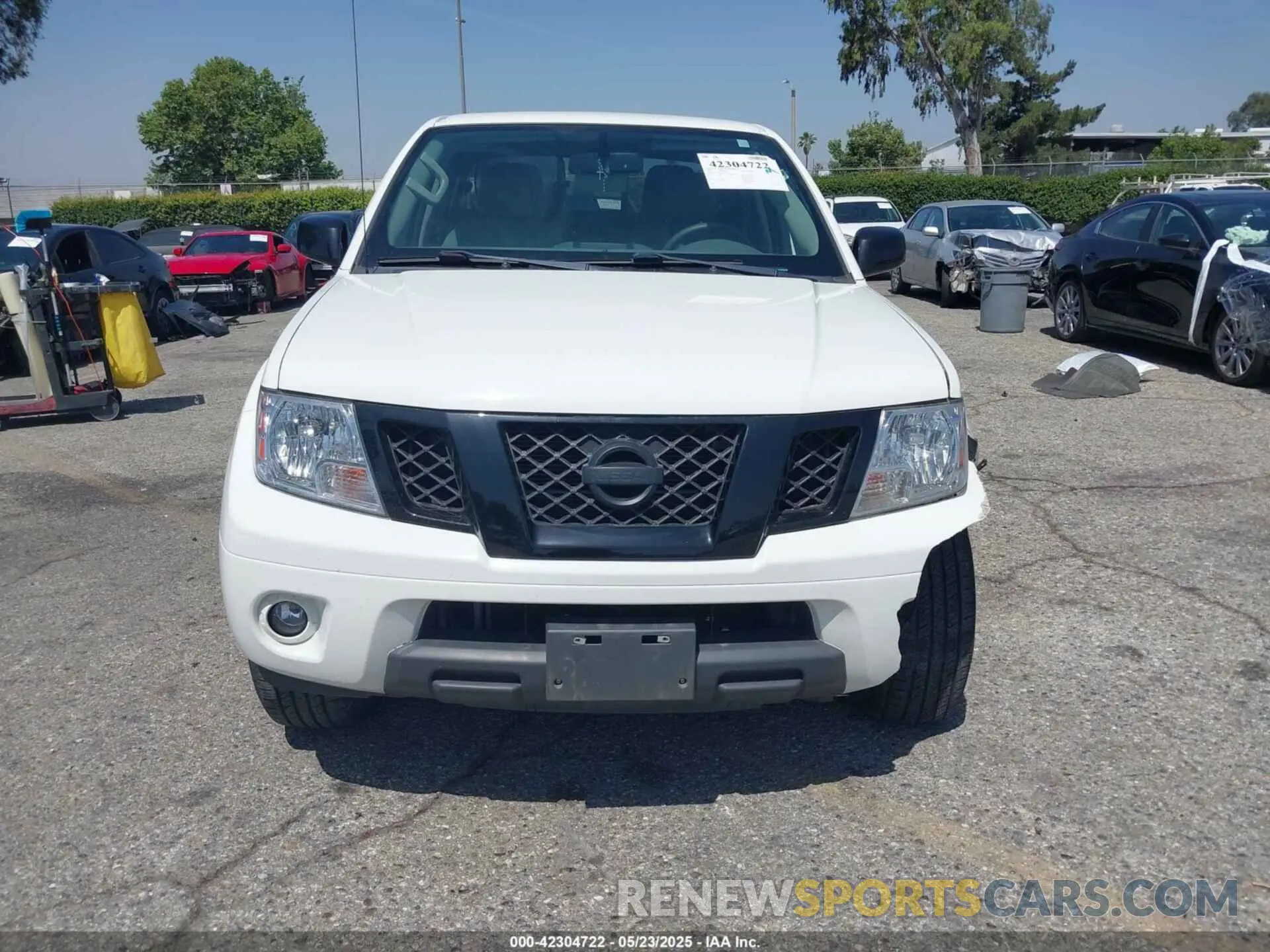 12 Photograph of a damaged car 1N6ED0EA1LN716857 NISSAN FRONTIER 2020
