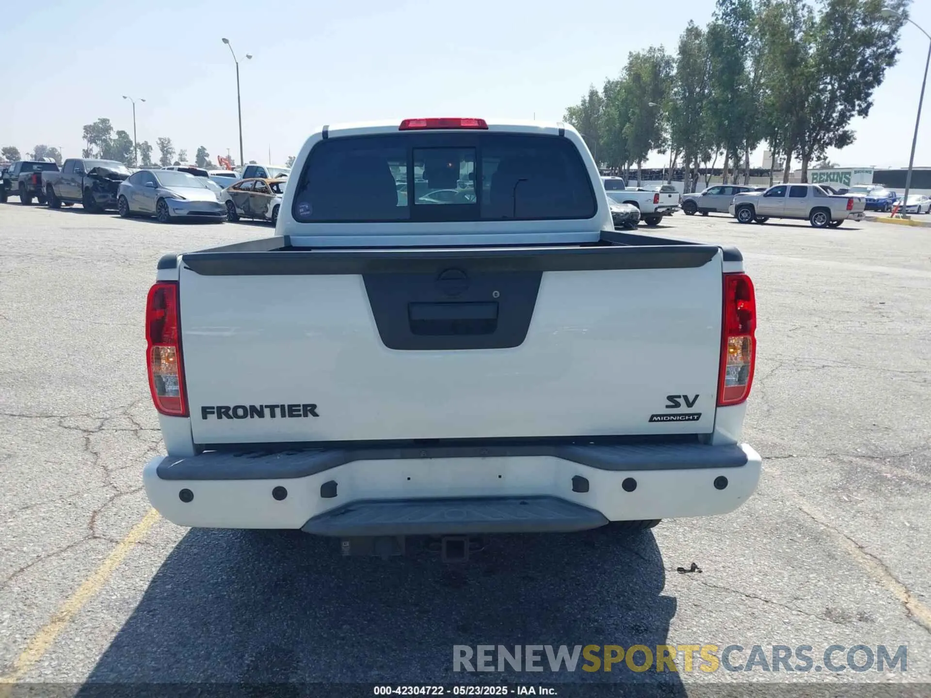 16 Photograph of a damaged car 1N6ED0EA1LN716857 NISSAN FRONTIER 2020