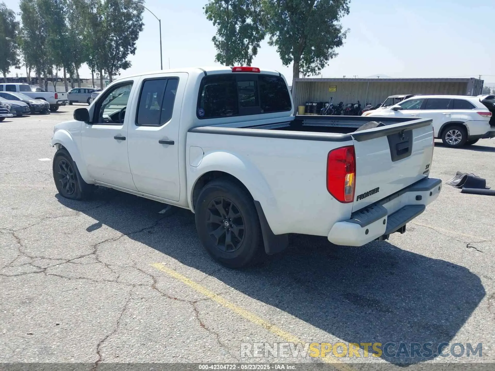 3 Photograph of a damaged car 1N6ED0EA1LN716857 NISSAN FRONTIER 2020