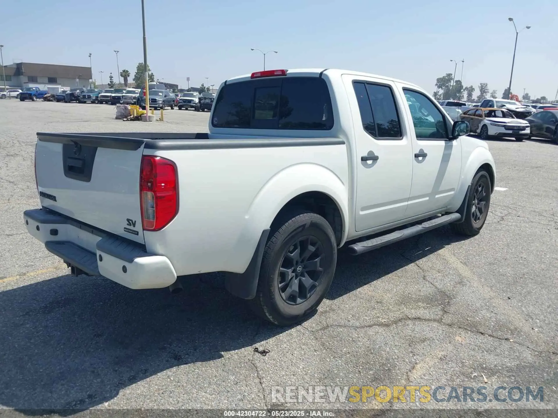 4 Photograph of a damaged car 1N6ED0EA1LN716857 NISSAN FRONTIER 2020