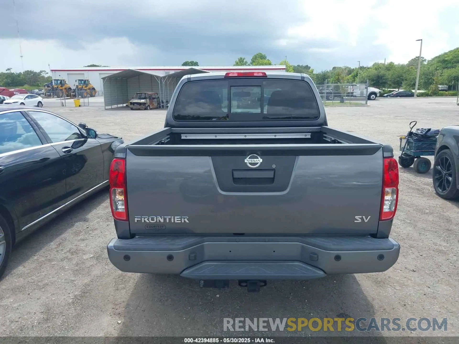 16 Photograph of a damaged car 1N6ED0EA3LN715094 NISSAN FRONTIER 2020