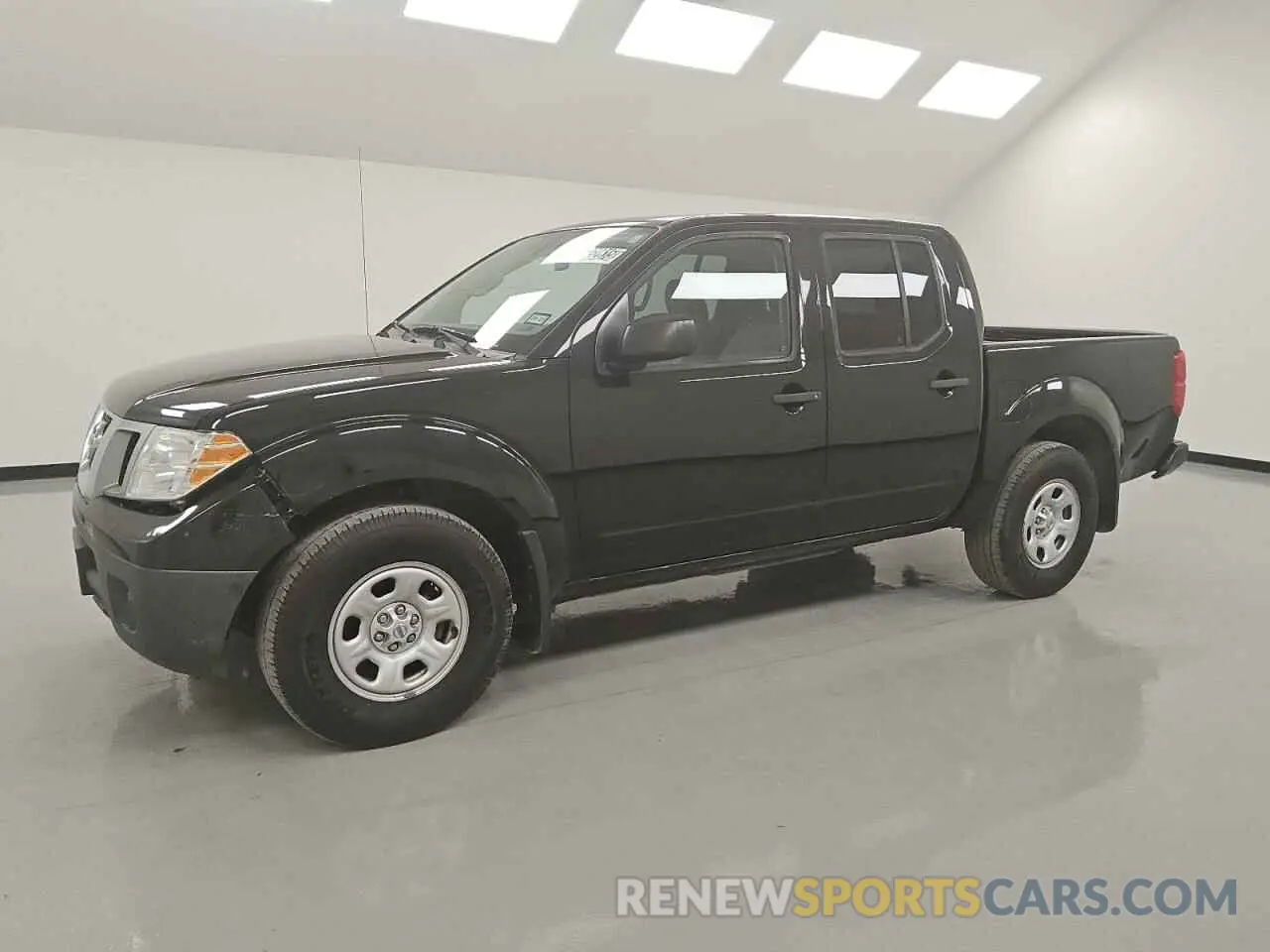 1 Photograph of a damaged car 1N6ED0EA5LN710351 NISSAN FRONTIER 2020