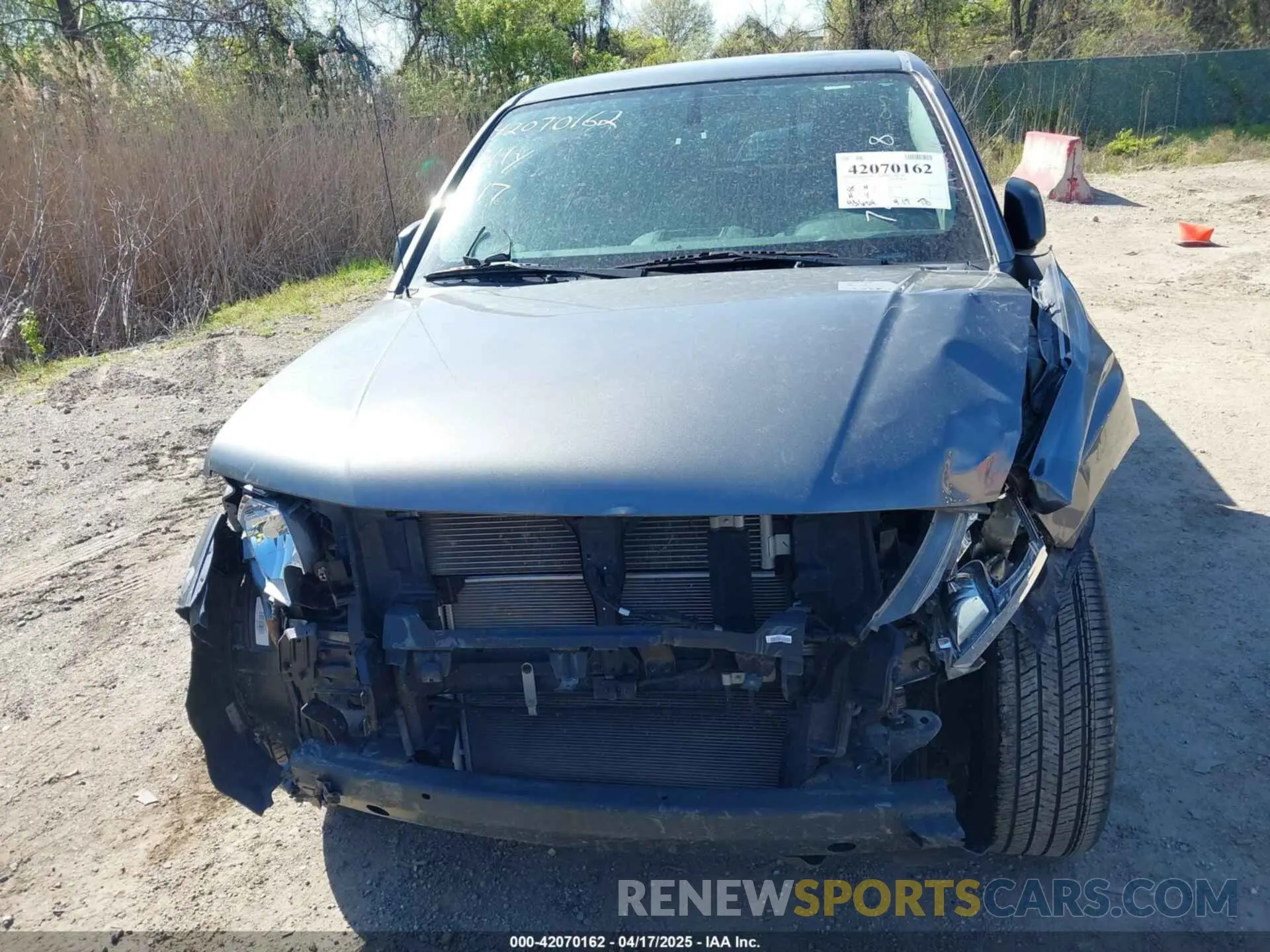 11 Photograph of a damaged car 1N6ED0EA6LN720158 NISSAN FRONTIER 2020