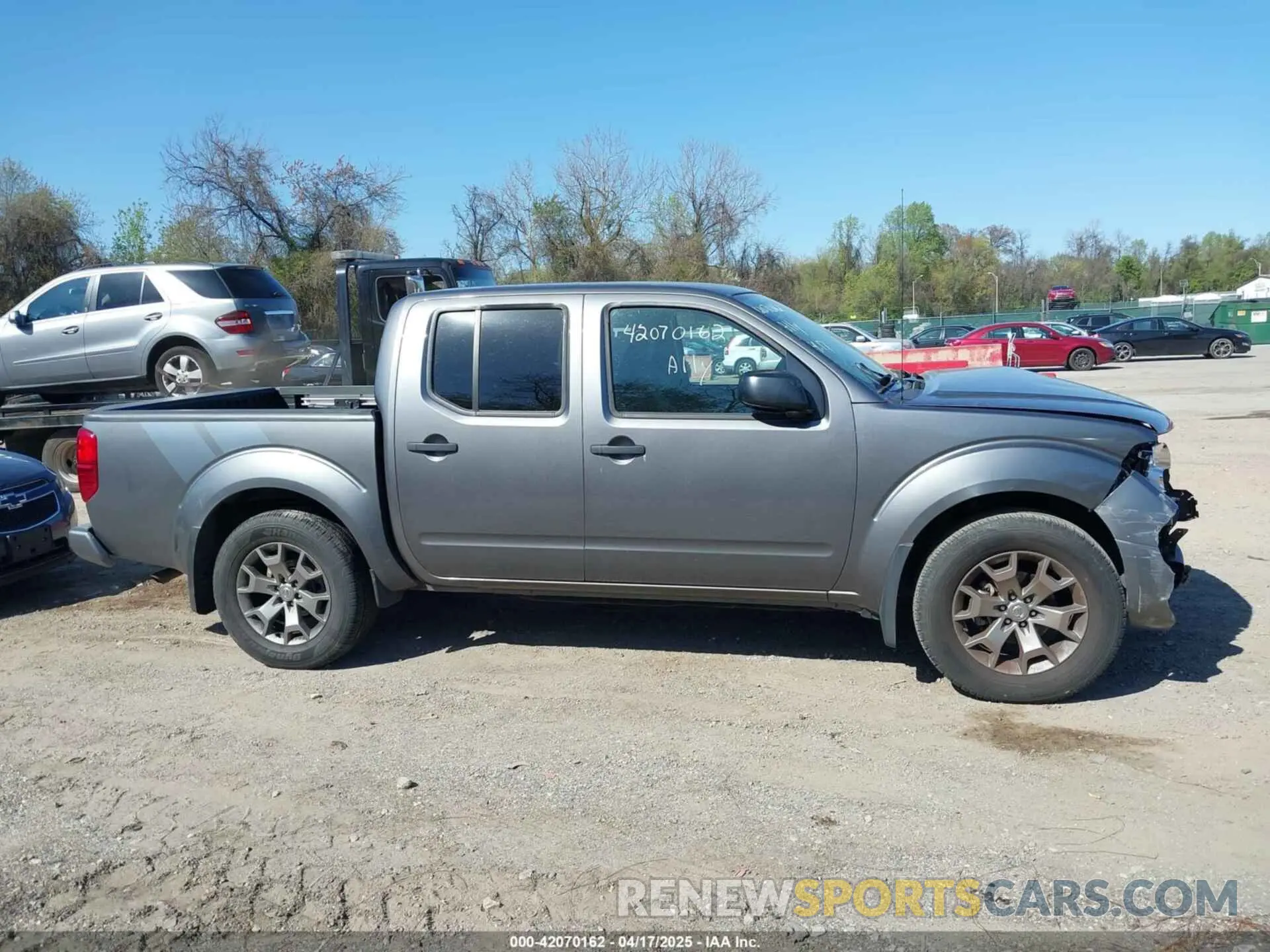 12 Photograph of a damaged car 1N6ED0EA6LN720158 NISSAN FRONTIER 2020