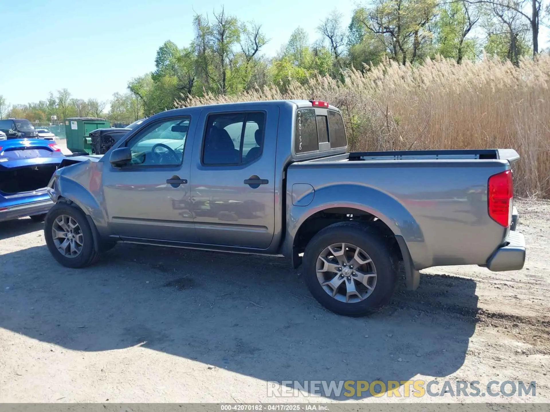 13 Photograph of a damaged car 1N6ED0EA6LN720158 NISSAN FRONTIER 2020