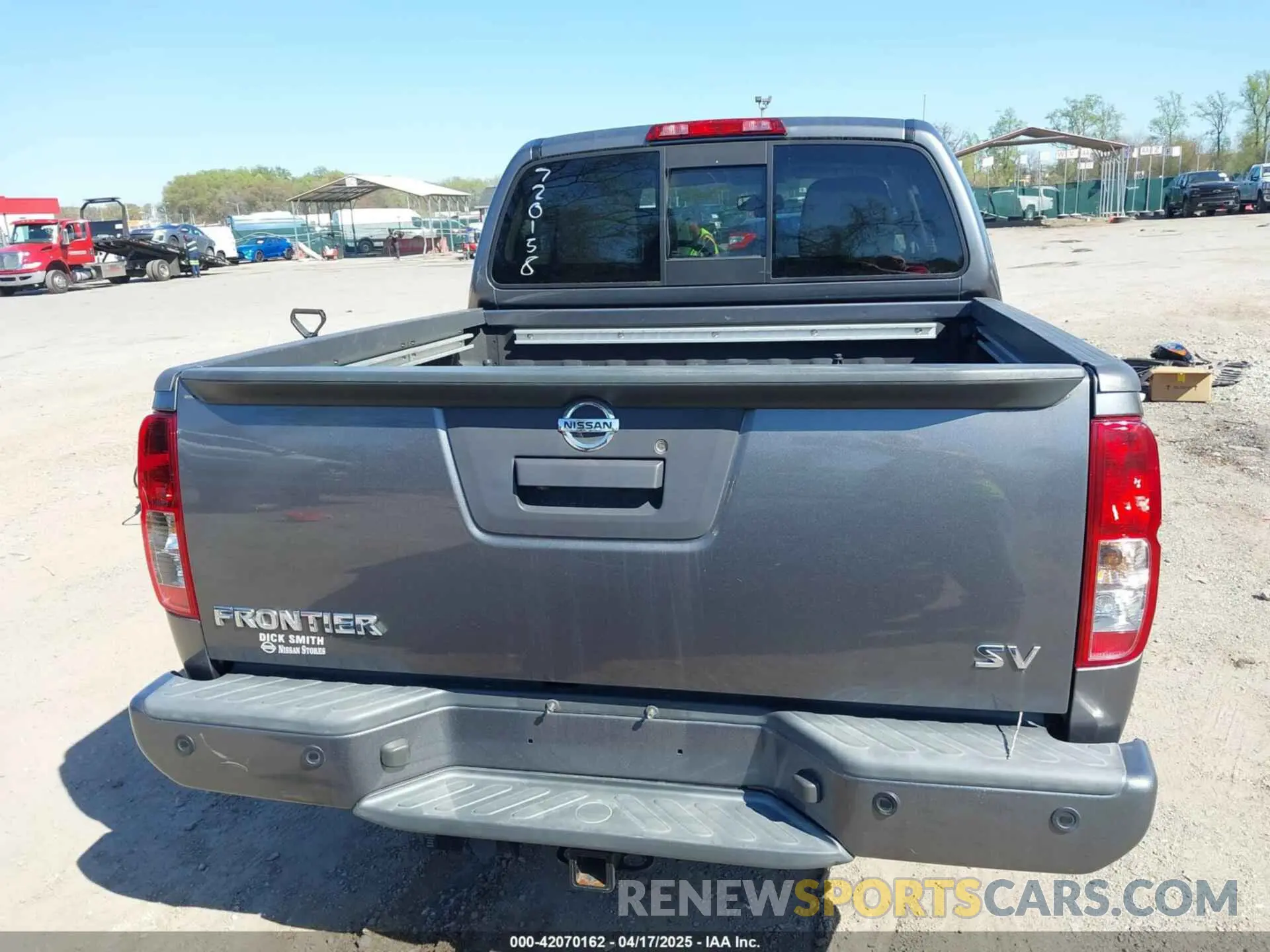 15 Photograph of a damaged car 1N6ED0EA6LN720158 NISSAN FRONTIER 2020