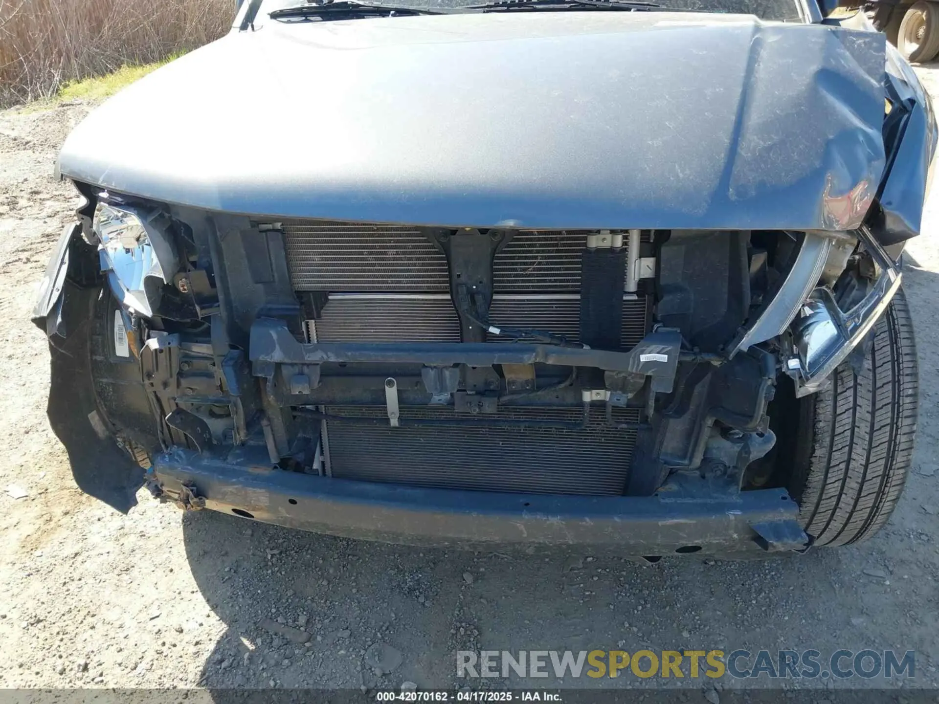 16 Photograph of a damaged car 1N6ED0EA6LN720158 NISSAN FRONTIER 2020