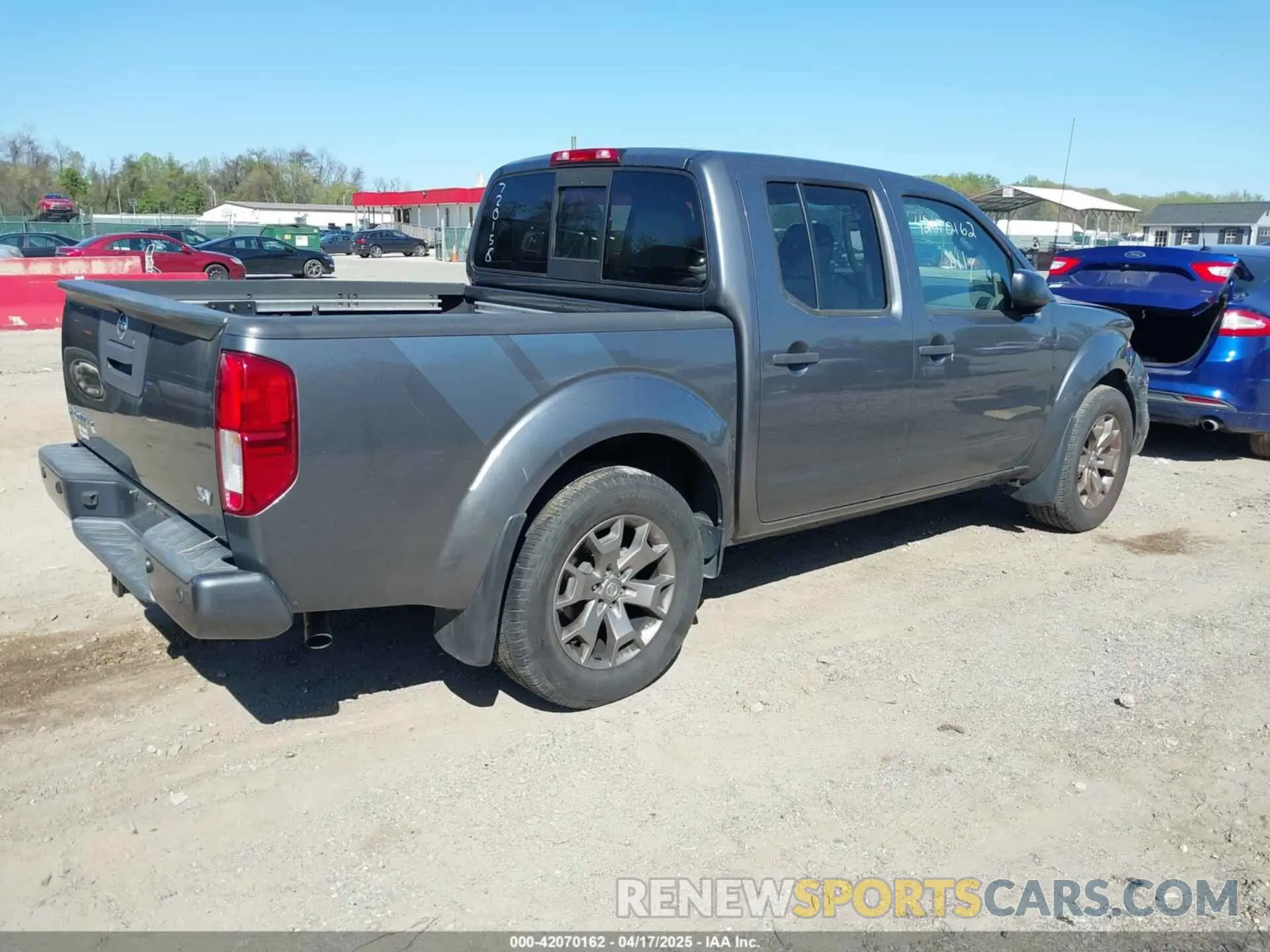 4 Photograph of a damaged car 1N6ED0EA6LN720158 NISSAN FRONTIER 2020