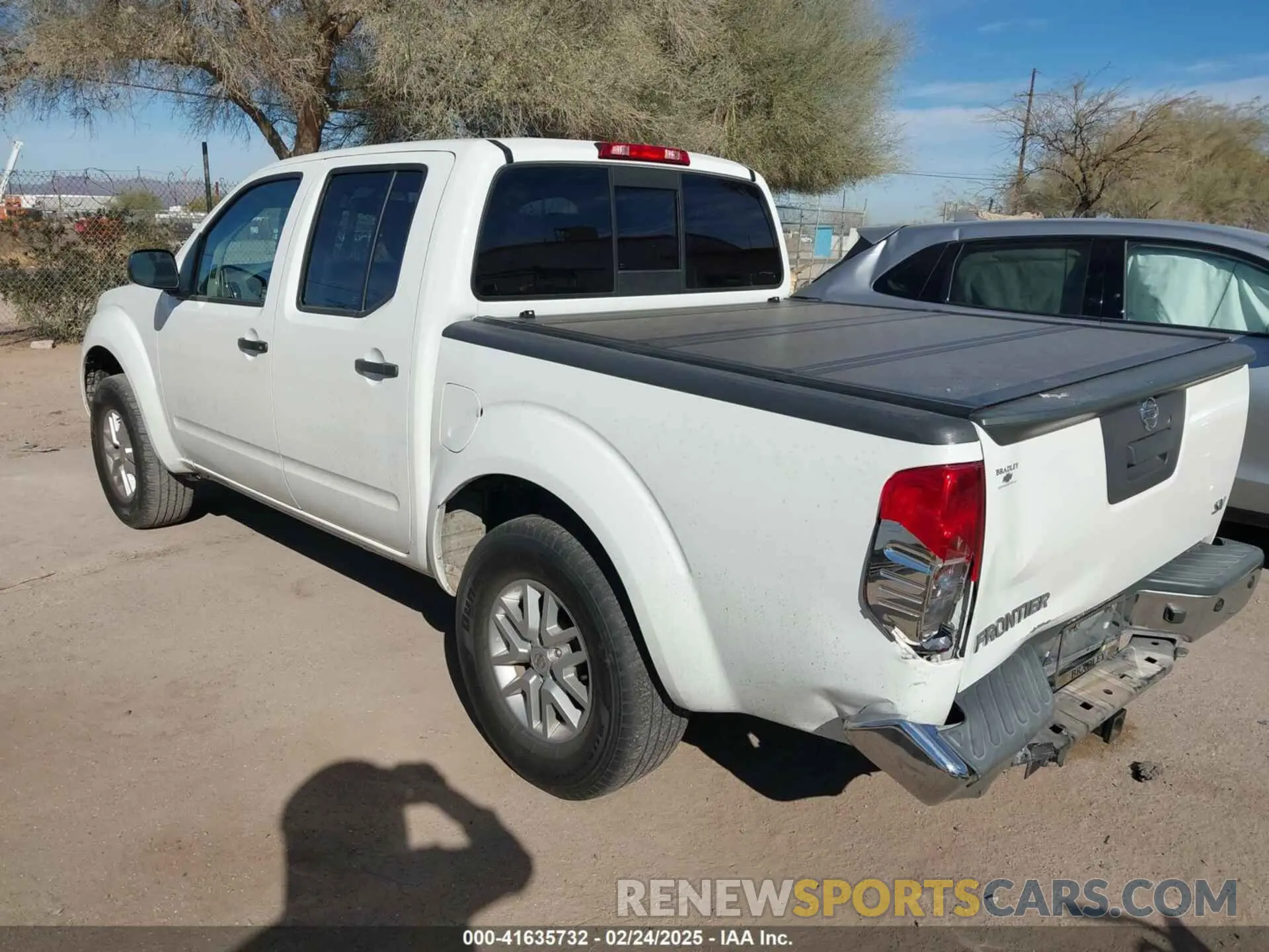 3 Photograph of a damaged car 1N6ED0EA6LN722184 NISSAN FRONTIER 2020