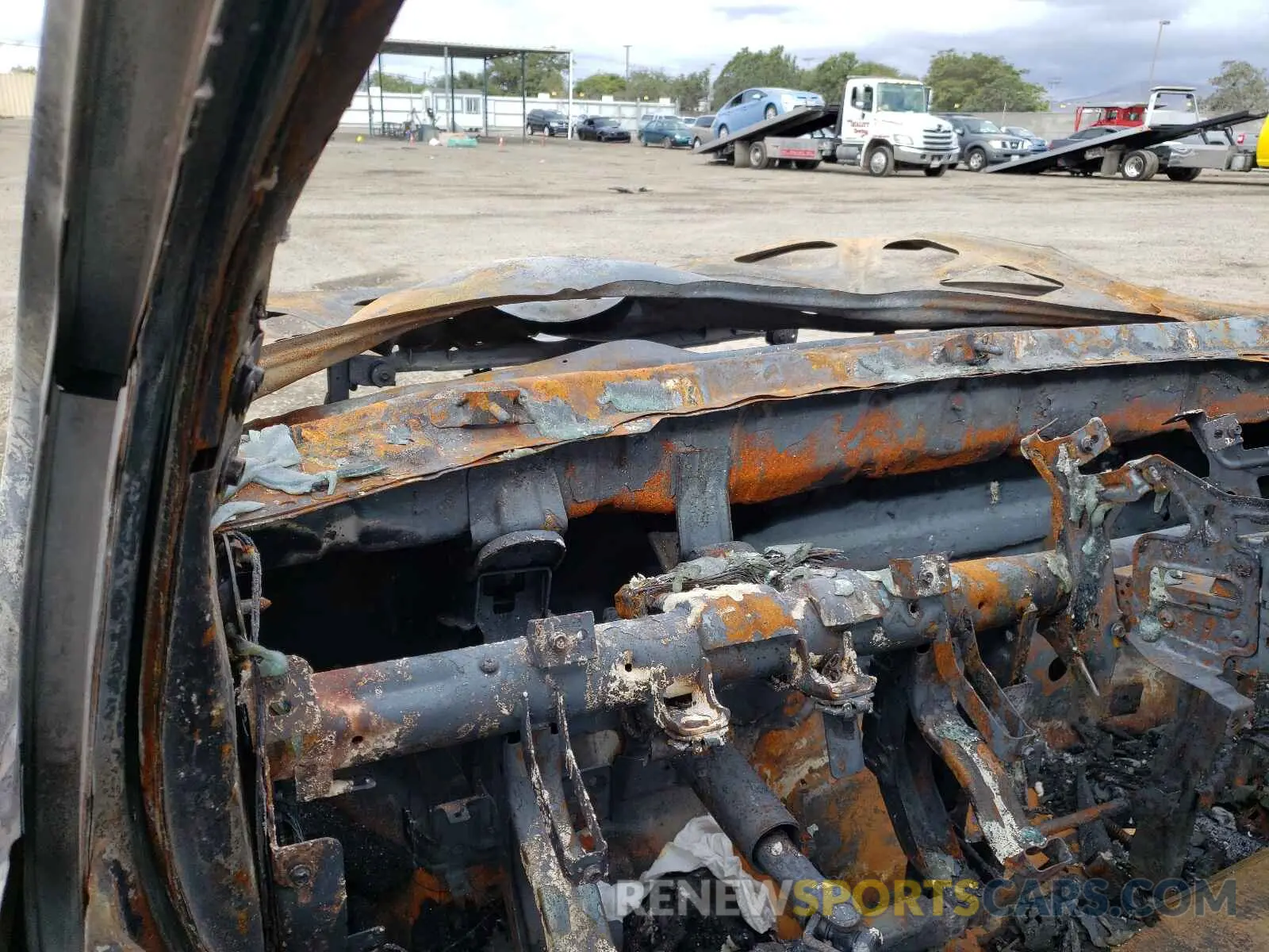 8 Photograph of a damaged car 1N6ED0EA6LN722198 NISSAN FRONTIER 2020