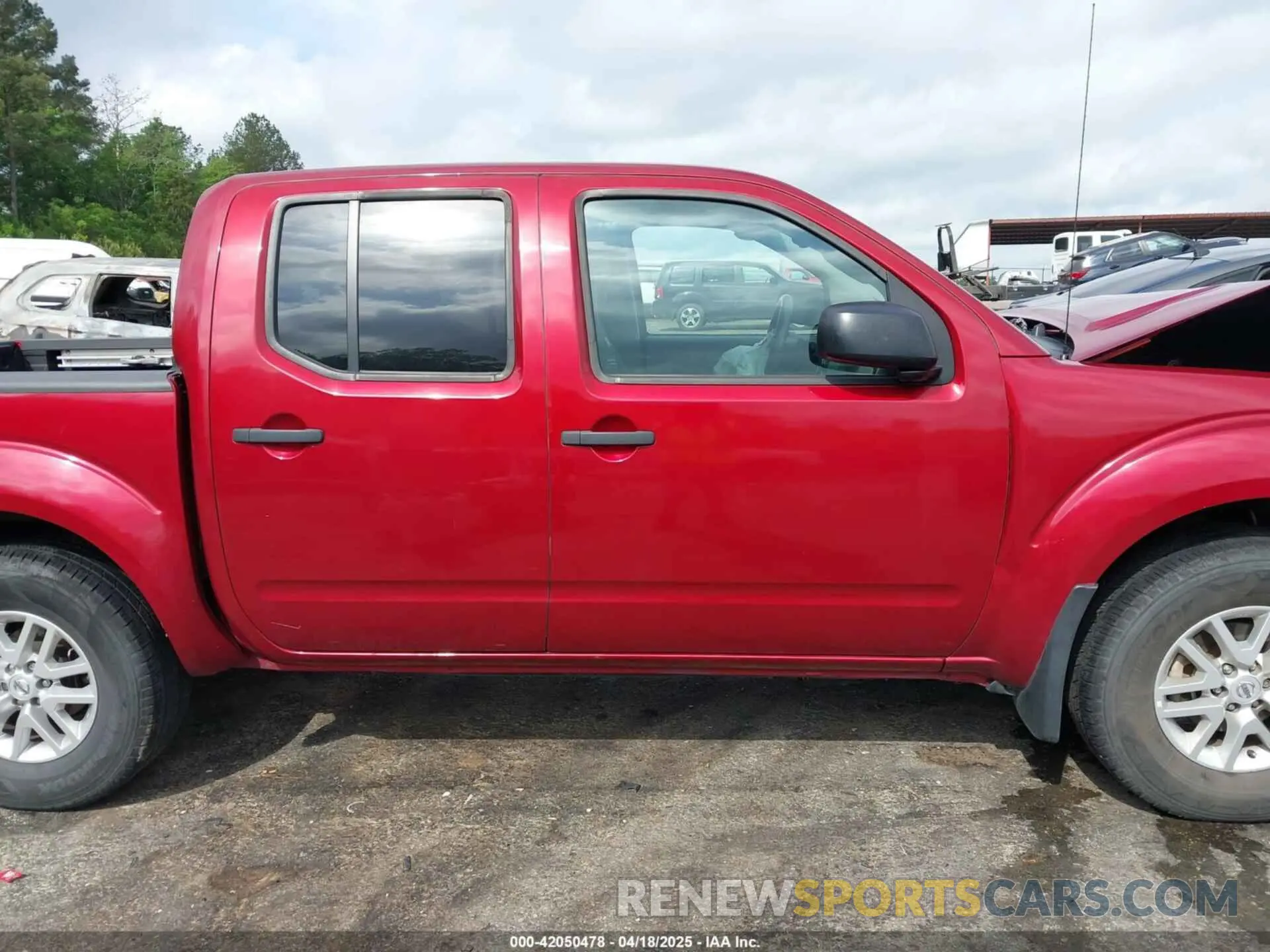 12 Photograph of a damaged car 1N6ED0EA7LN712442 NISSAN FRONTIER 2020