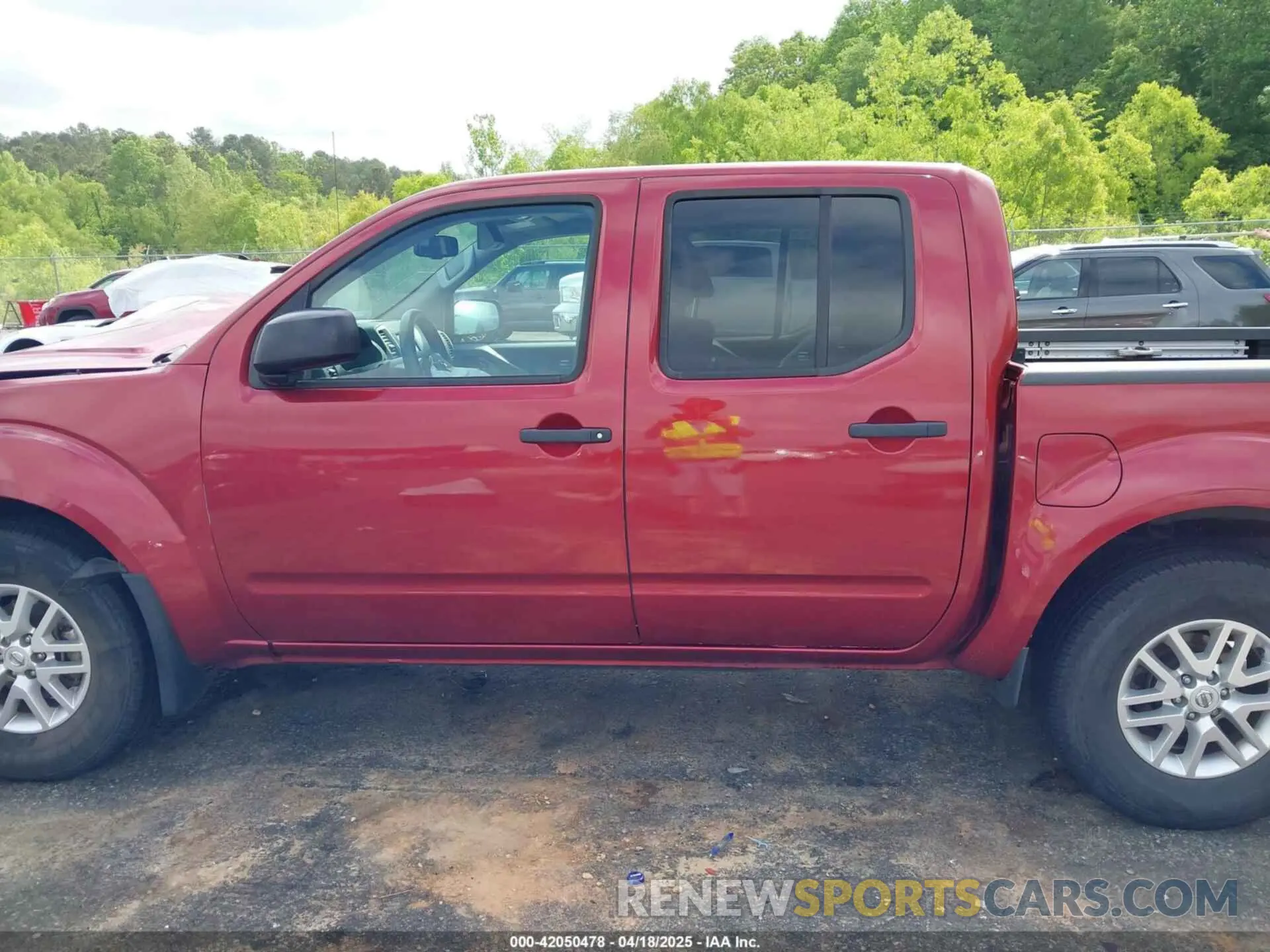 13 Photograph of a damaged car 1N6ED0EA7LN712442 NISSAN FRONTIER 2020