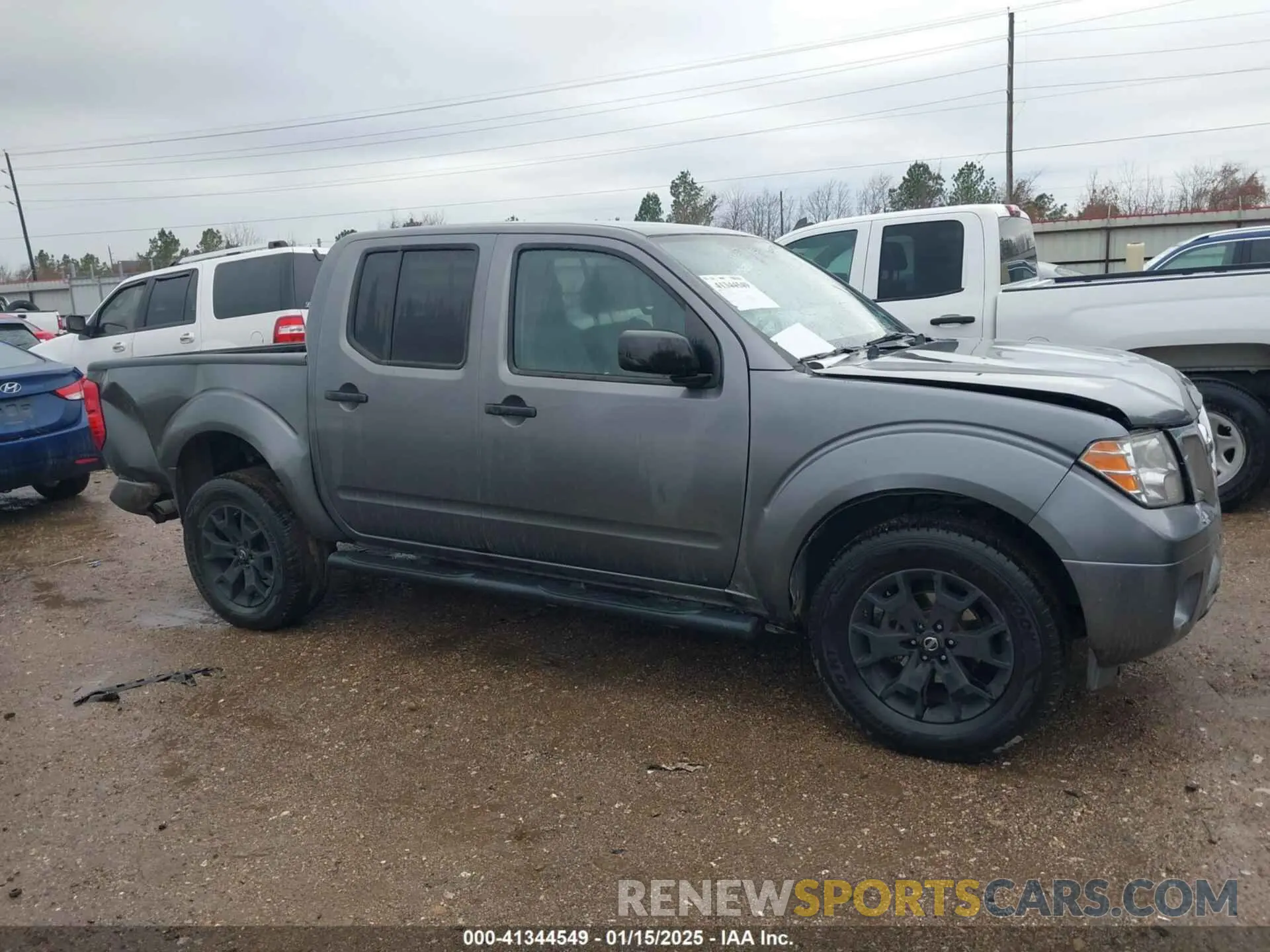 13 Photograph of a damaged car 1N6ED0EAXLN714976 NISSAN FRONTIER 2020