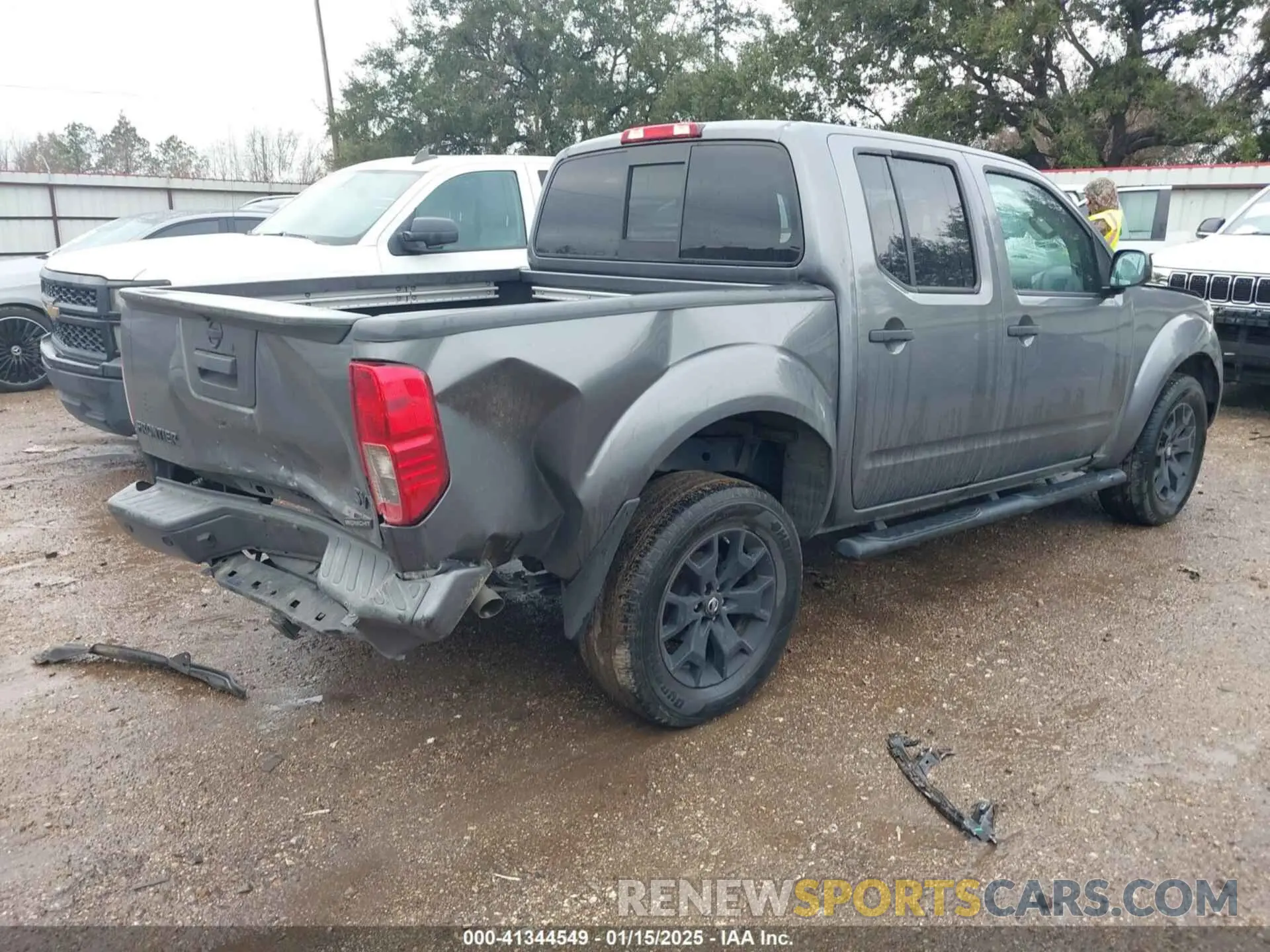 4 Photograph of a damaged car 1N6ED0EAXLN714976 NISSAN FRONTIER 2020