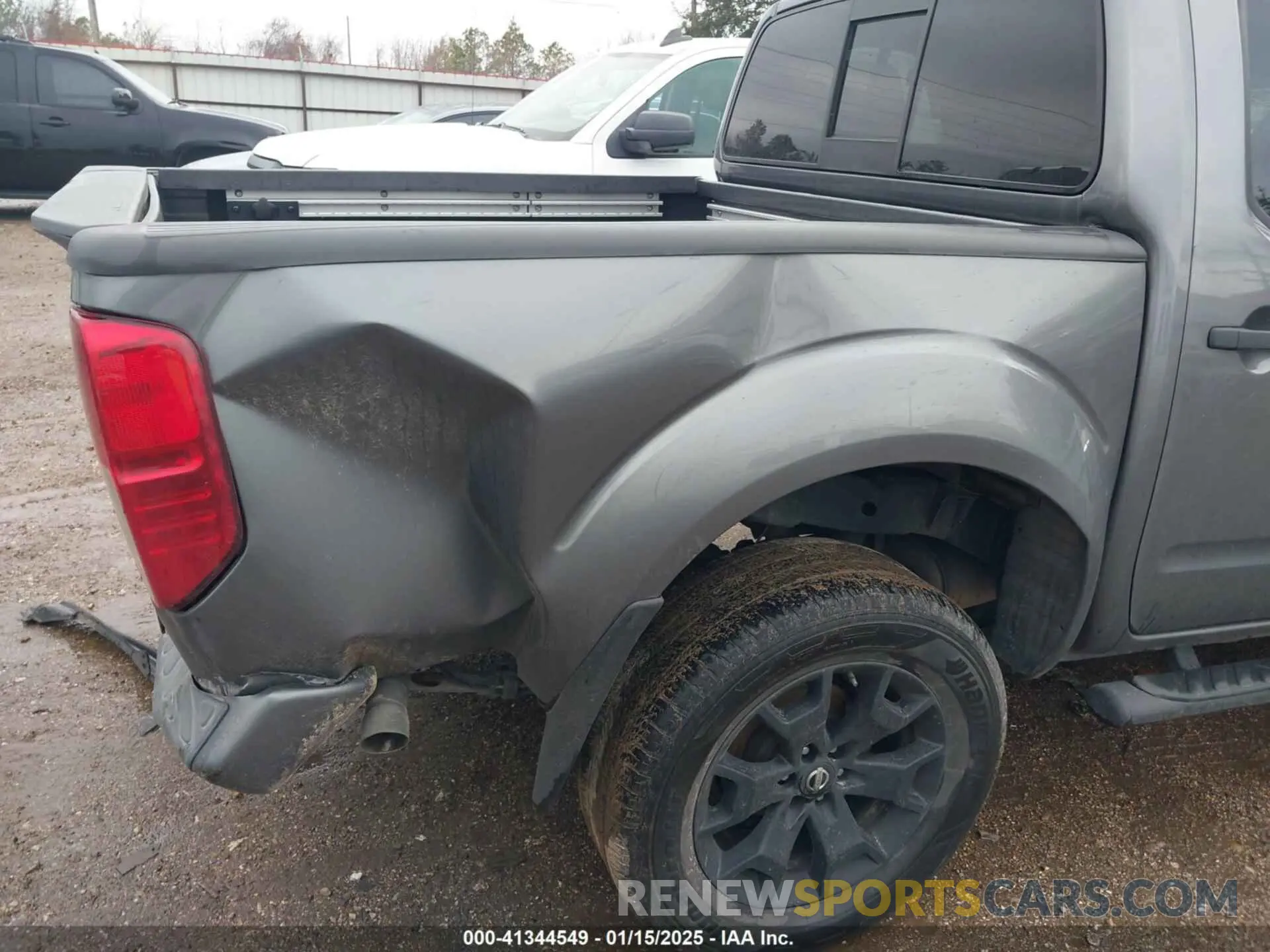 6 Photograph of a damaged car 1N6ED0EAXLN714976 NISSAN FRONTIER 2020