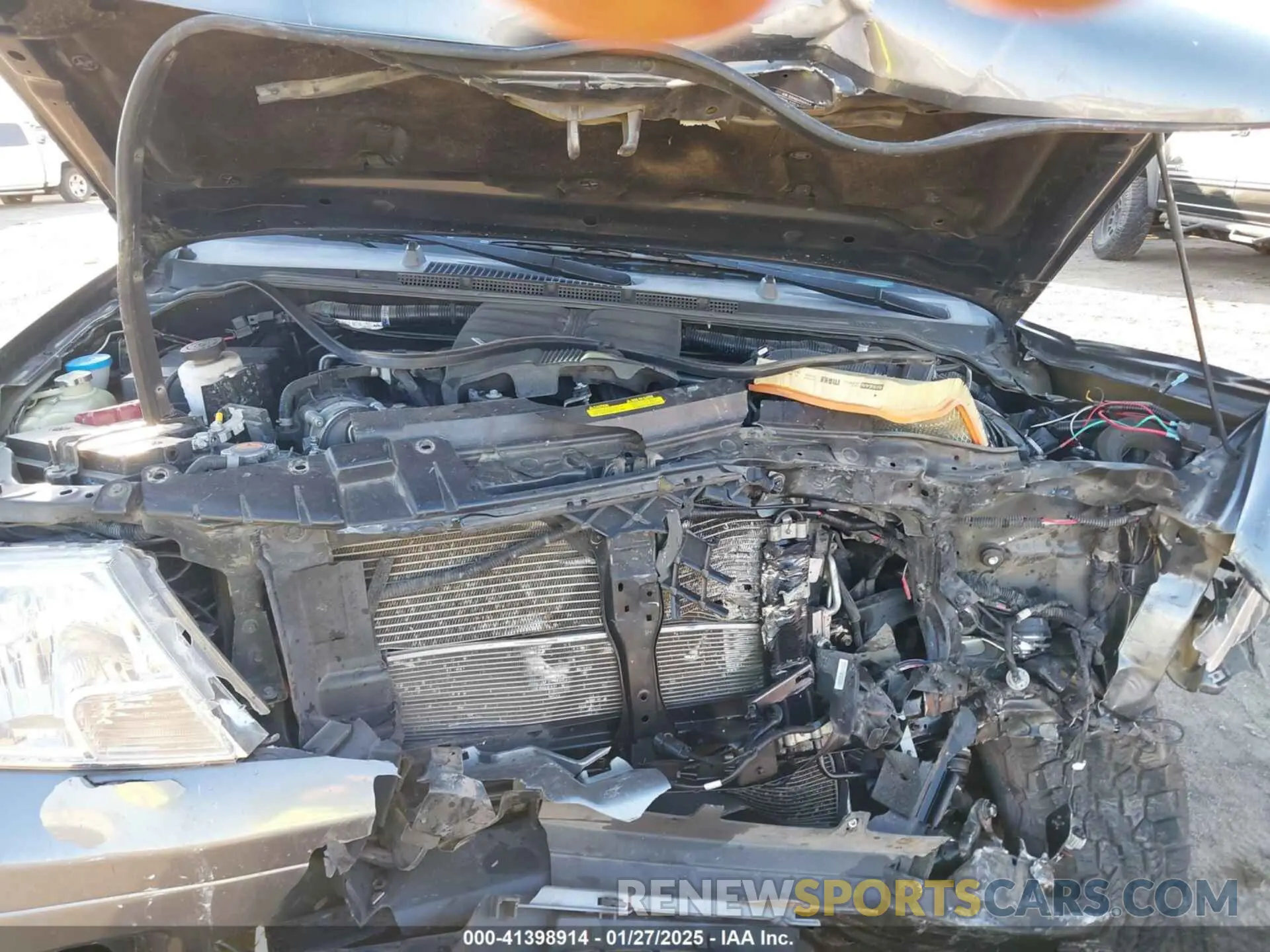 10 Photograph of a damaged car 1N6ED0EB1LN708265 NISSAN FRONTIER 2020