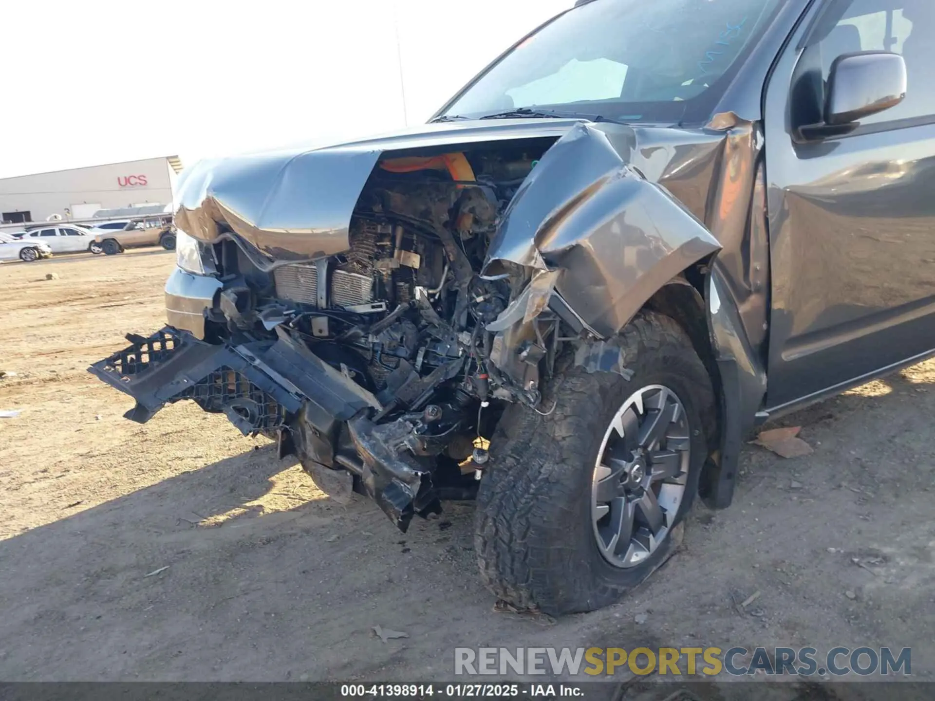 17 Photograph of a damaged car 1N6ED0EB1LN708265 NISSAN FRONTIER 2020