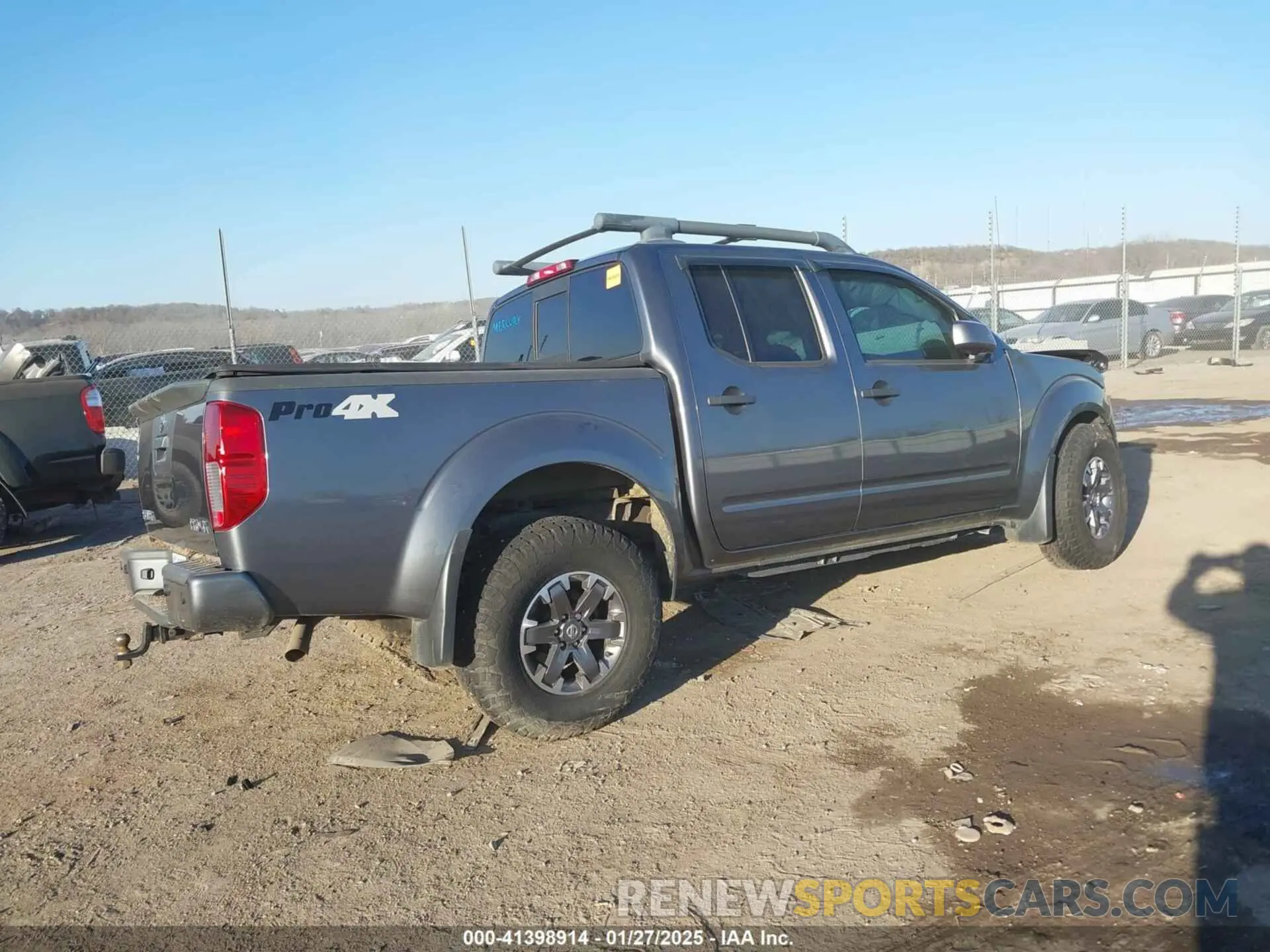4 Photograph of a damaged car 1N6ED0EB1LN708265 NISSAN FRONTIER 2020