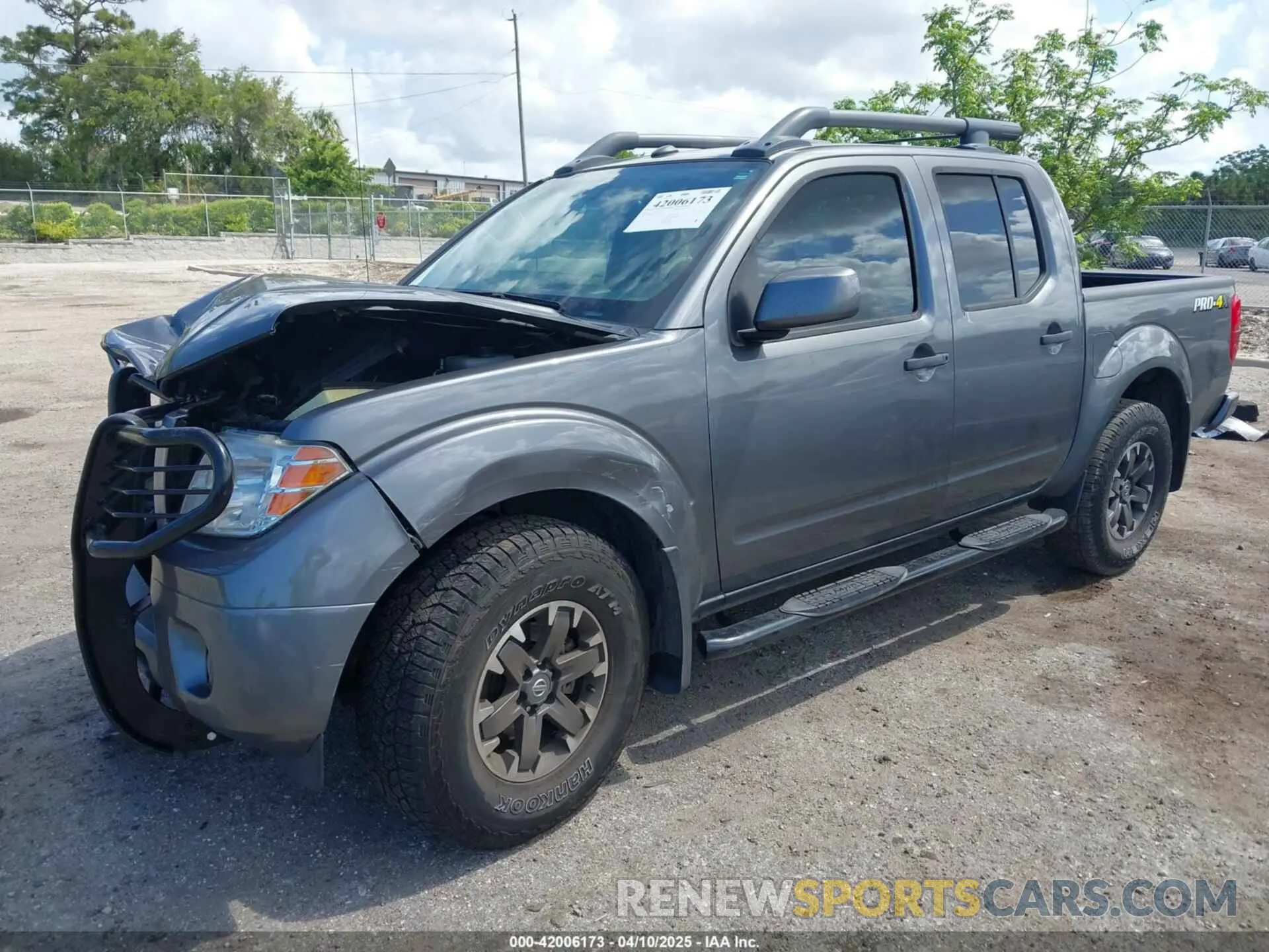 2 Photograph of a damaged car 1N6ED0EB5LN715705 NISSAN FRONTIER 2020