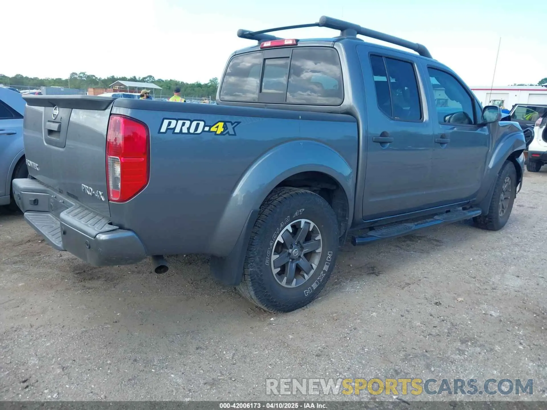 4 Photograph of a damaged car 1N6ED0EB5LN715705 NISSAN FRONTIER 2020