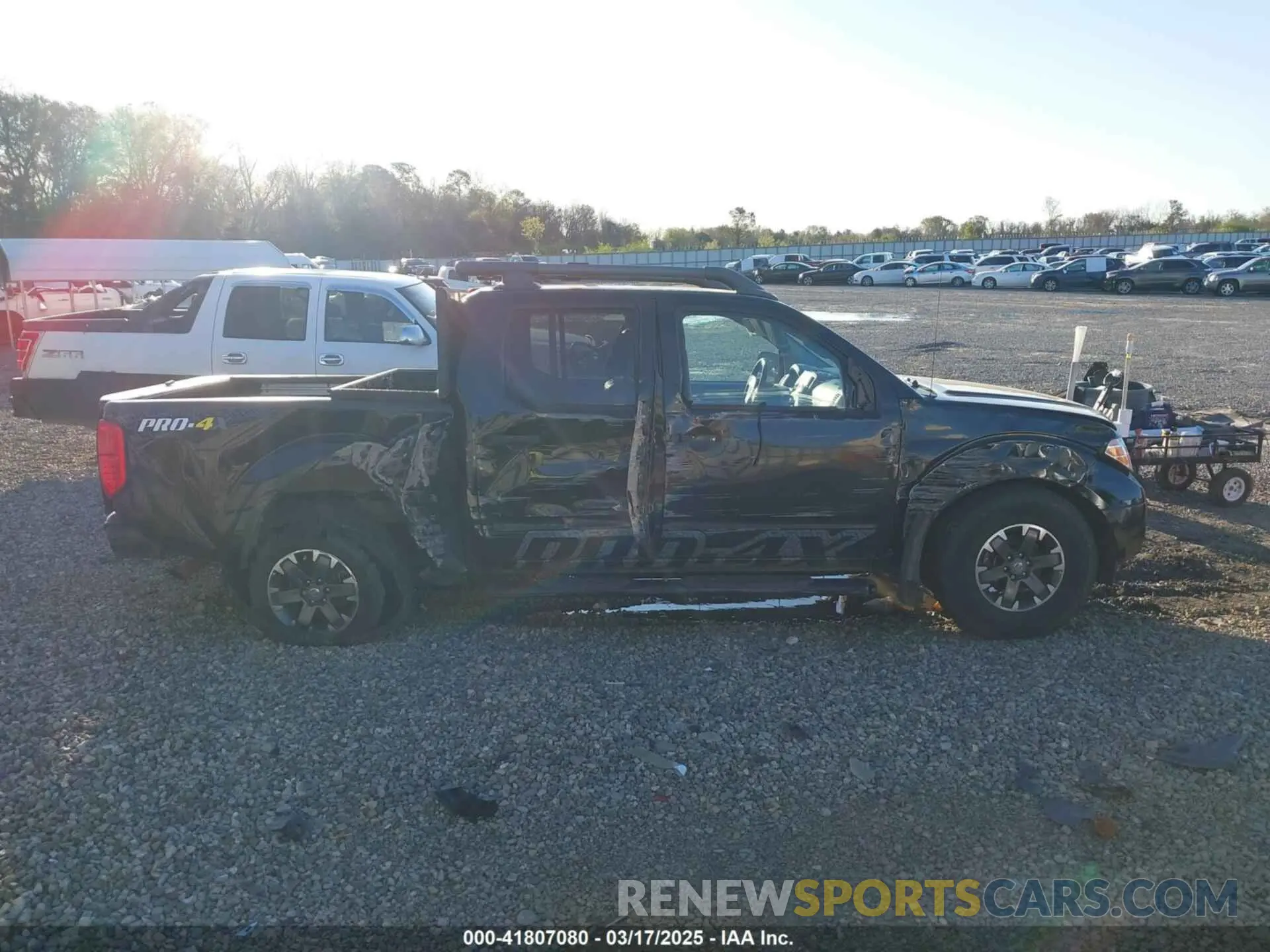 13 Photograph of a damaged car 1N6ED0EB6LN716572 NISSAN FRONTIER 2020