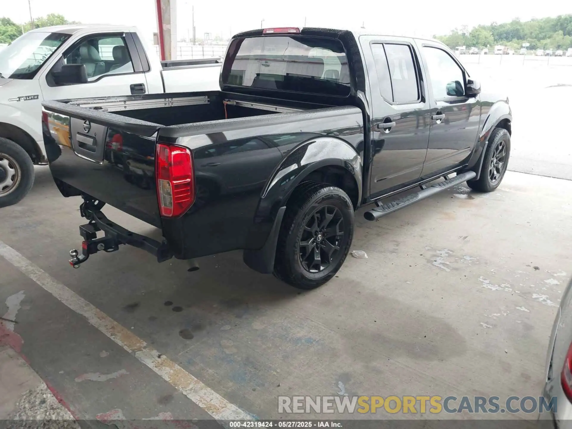 4 Photograph of a damaged car 1N6ED0EB7LN702647 NISSAN FRONTIER 2020
