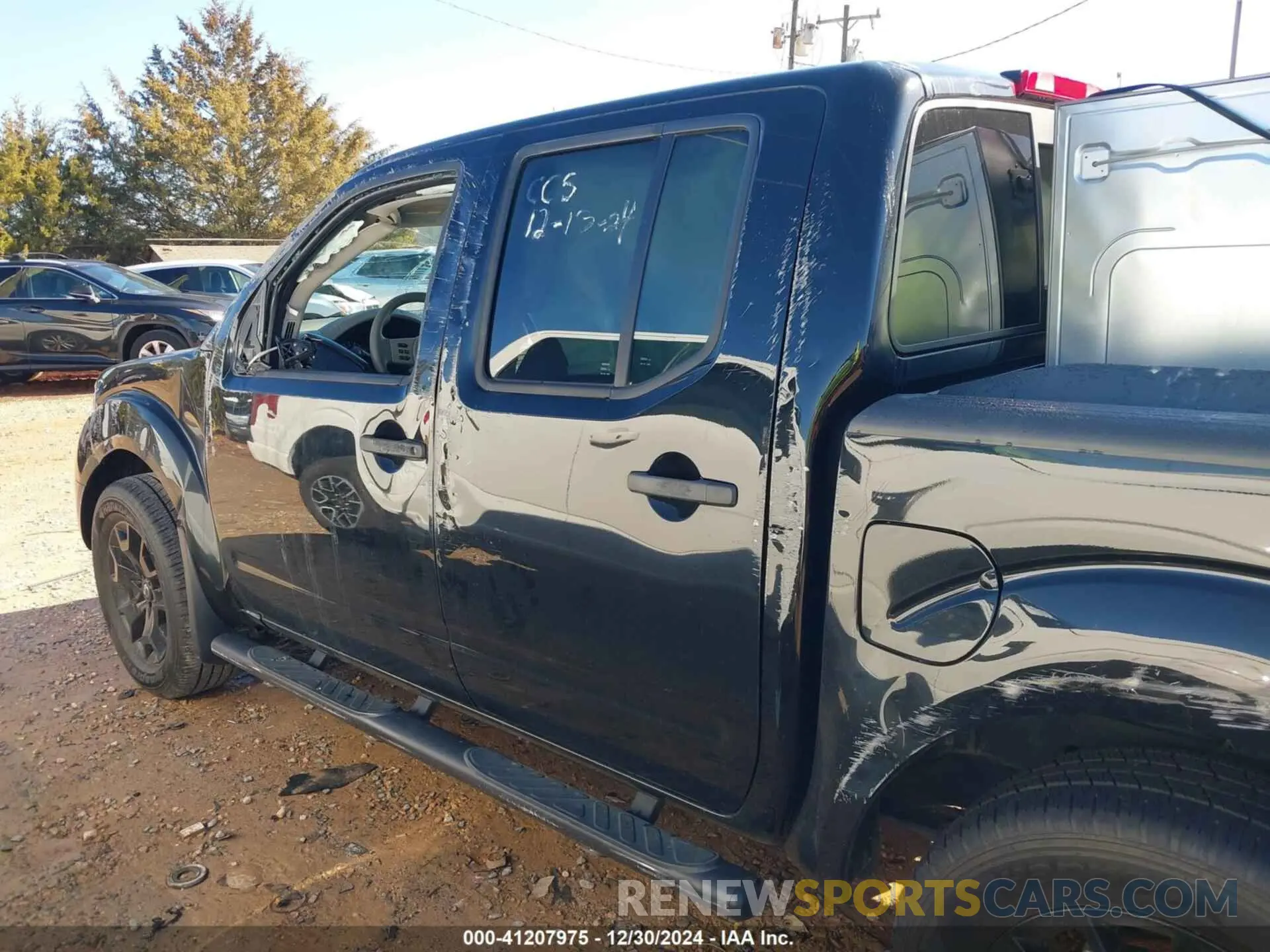 13 Photograph of a damaged car 1N6ED0EB8LN712068 NISSAN FRONTIER 2020